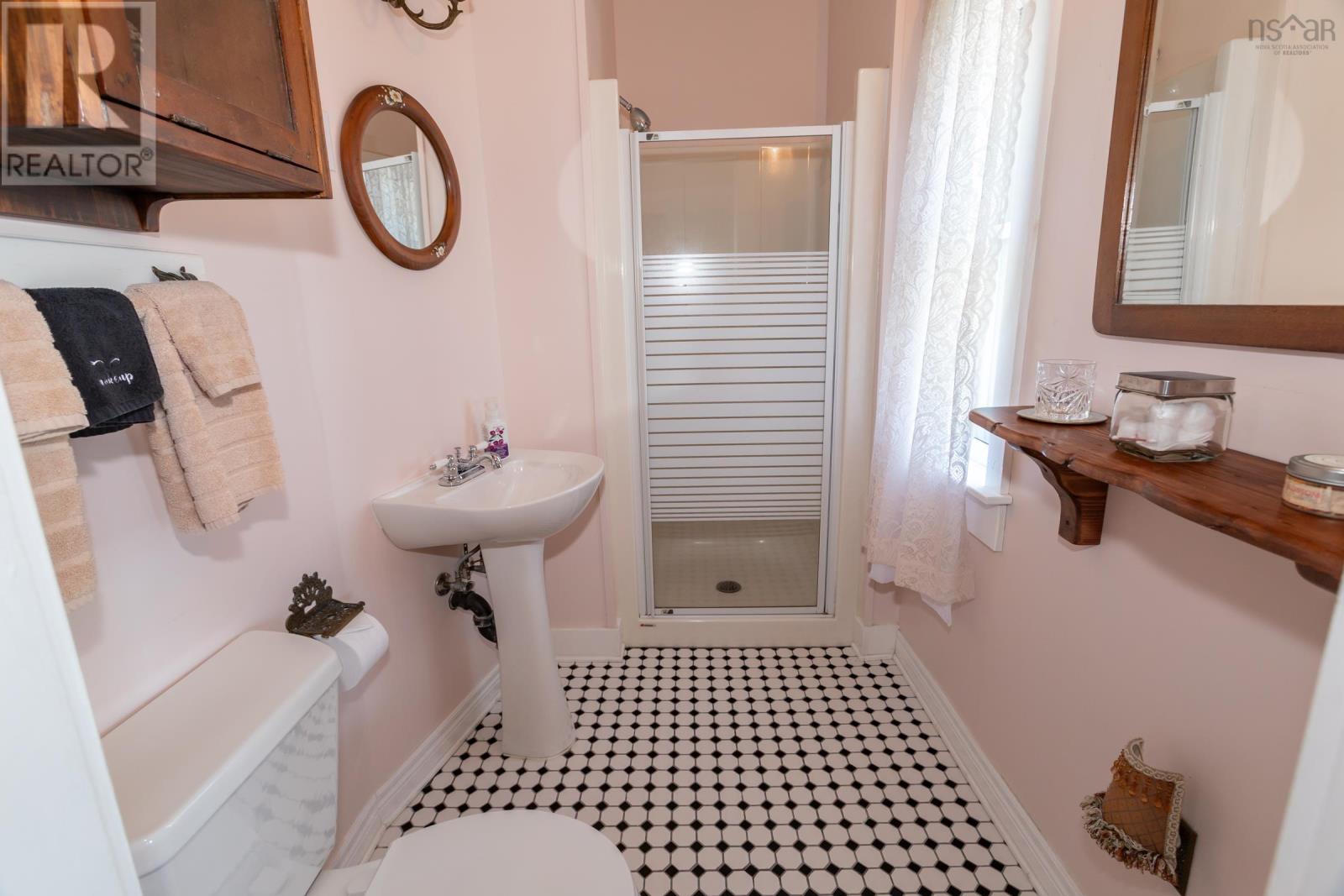 Property 29 of 50 of 5287 Granville Road