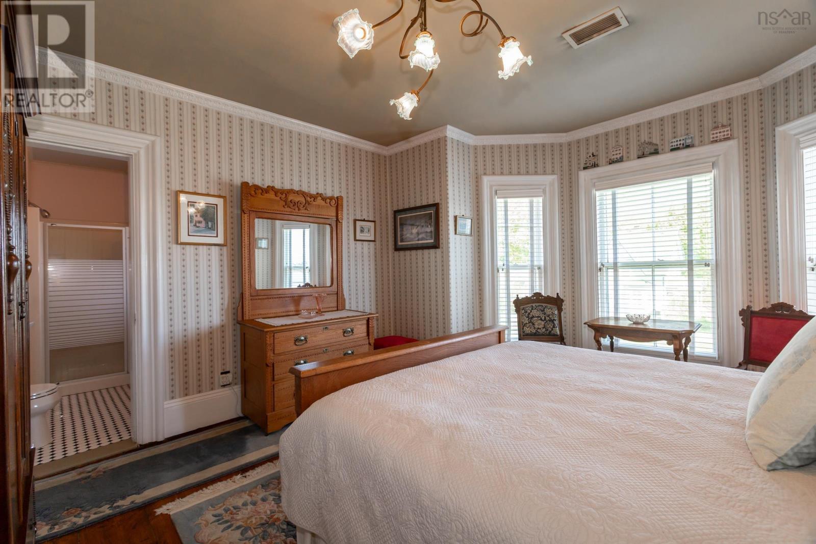 Property 30 of 50 of 5287 Granville Road