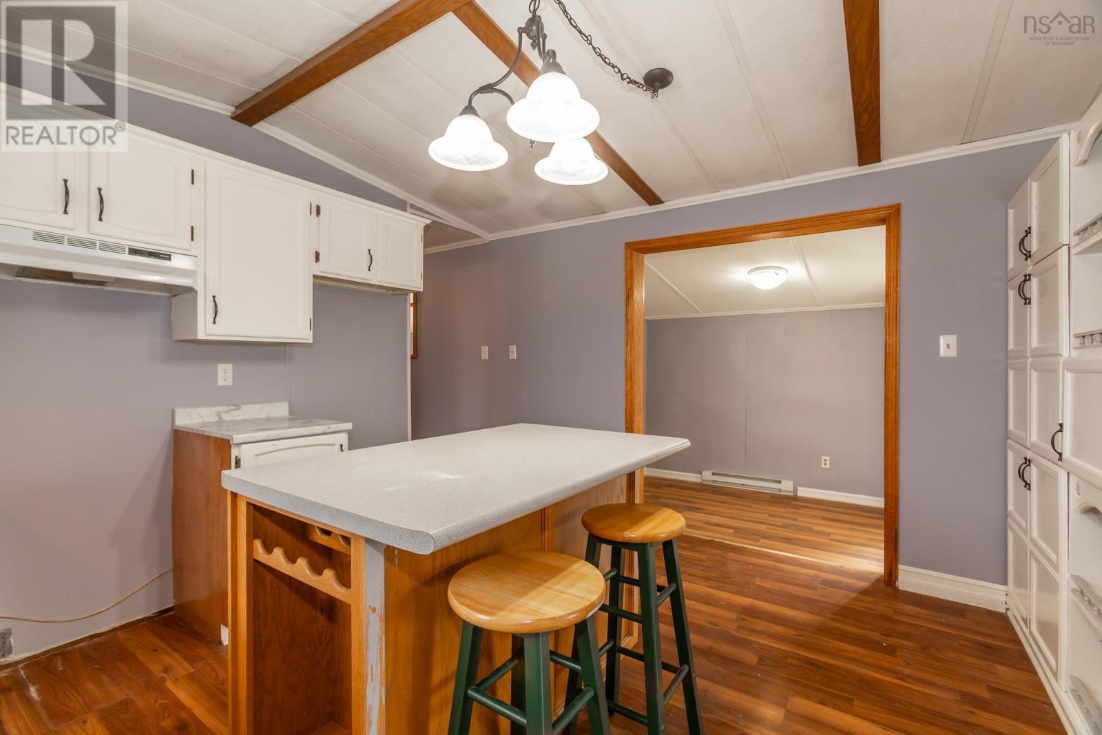 Property 8 of 50 of 8894 Highway 201