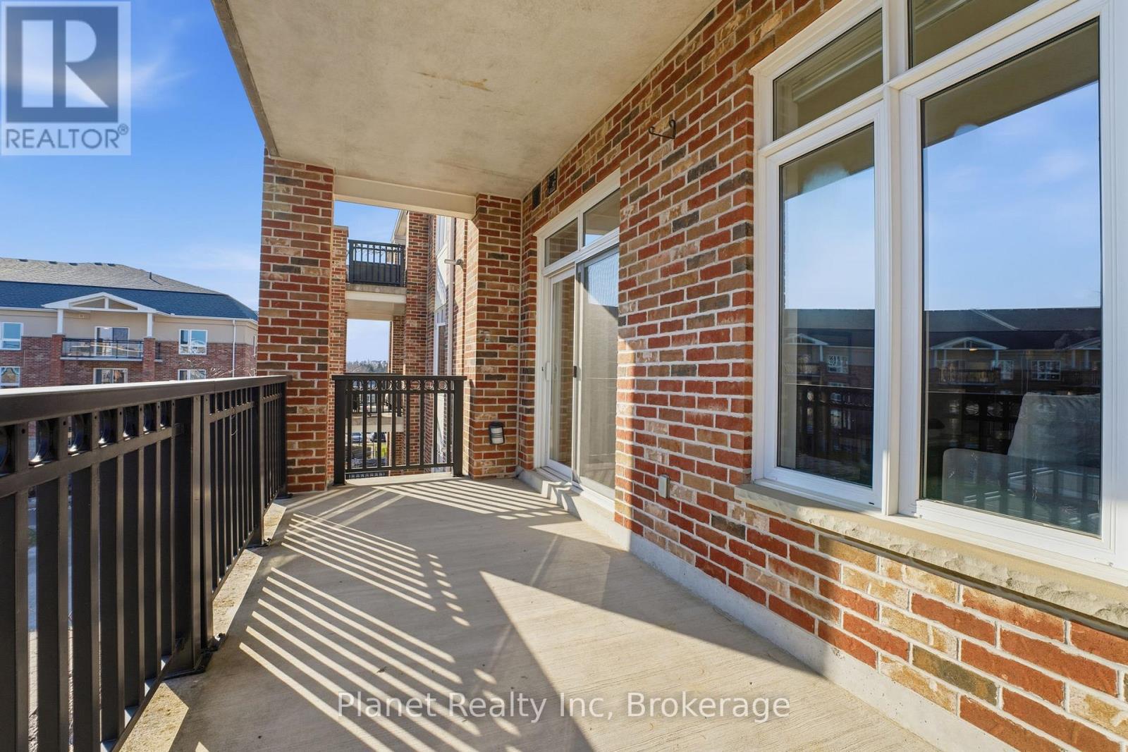 #301 65 BAYBERRY DRIVE - 20