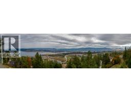  898 Lloyd Jones Drive, West Kelowna