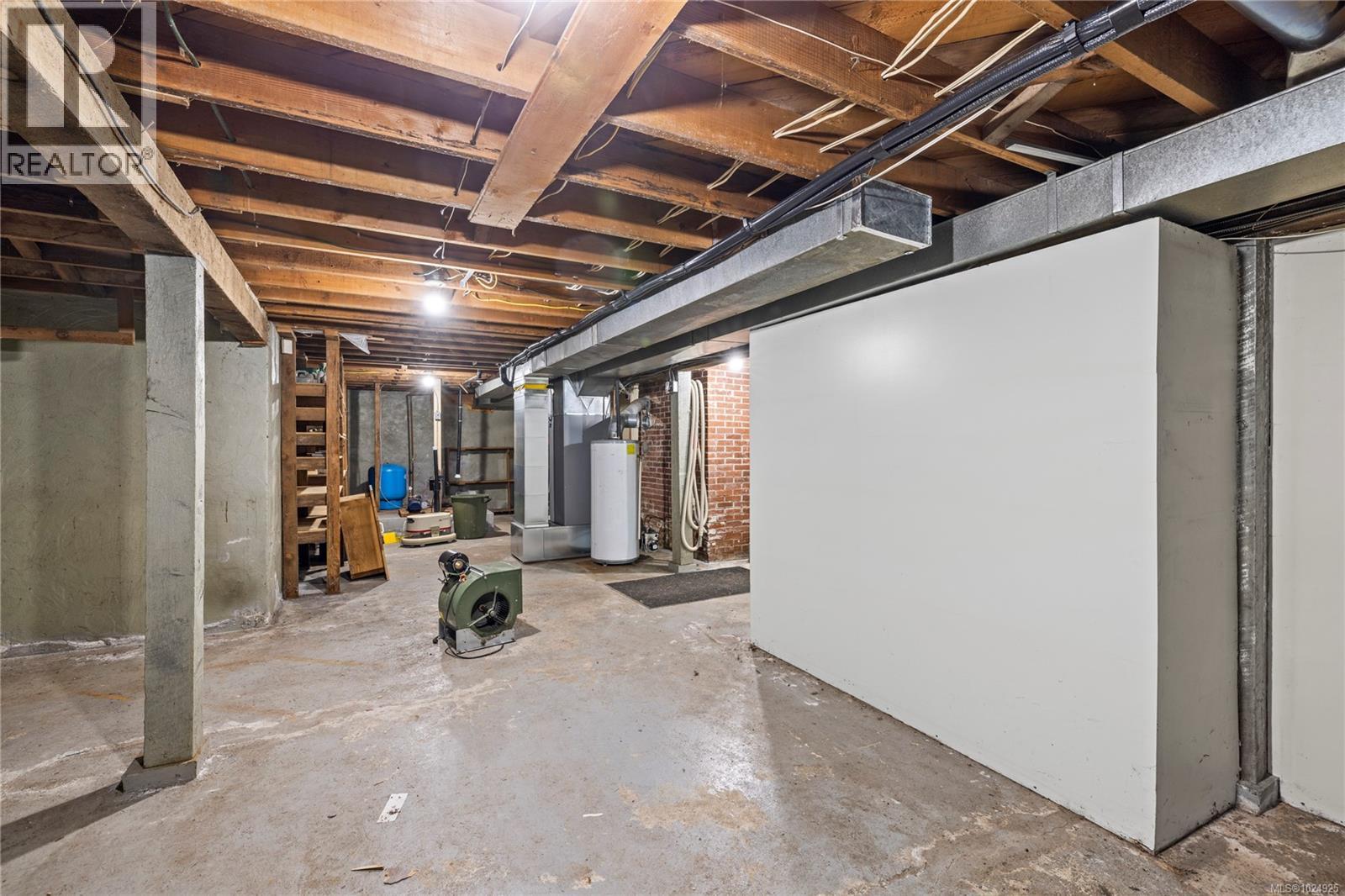 2328 Yellow Point Rd - 23