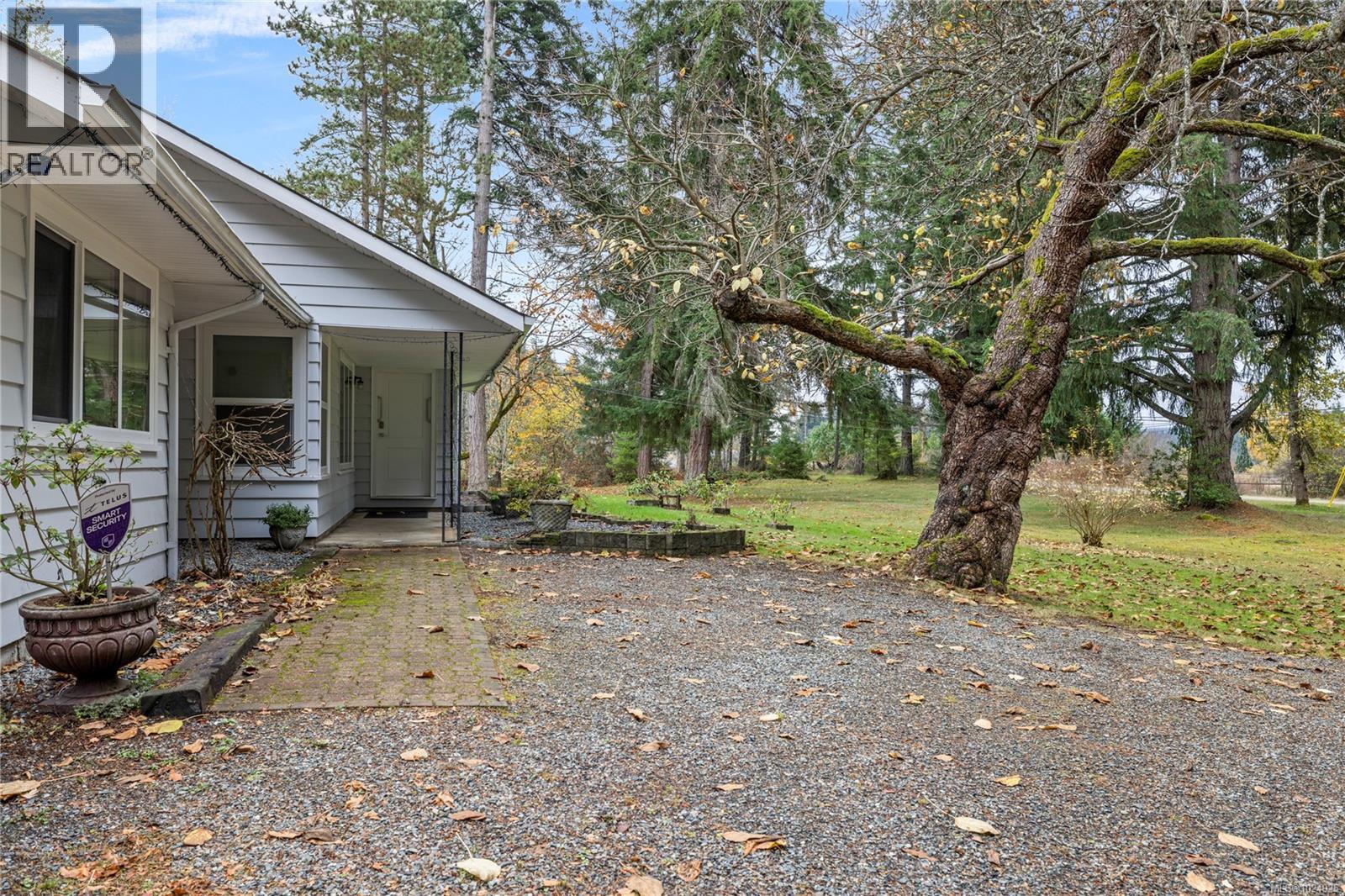 2328 Yellow Point Rd - 3