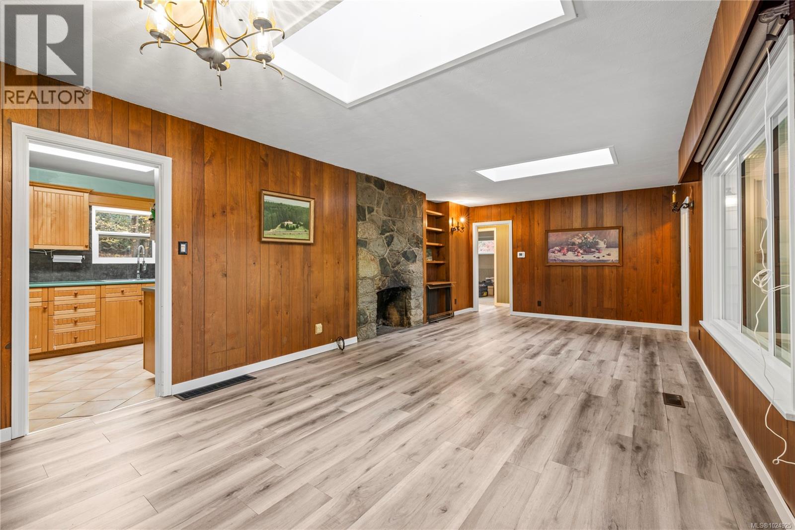2328 Yellow Point Rd - 6
