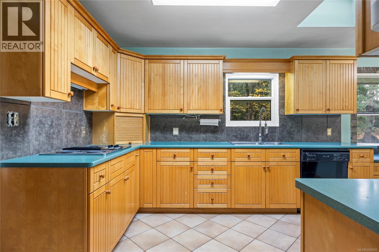 2328 Yellow Point Rd - 7
