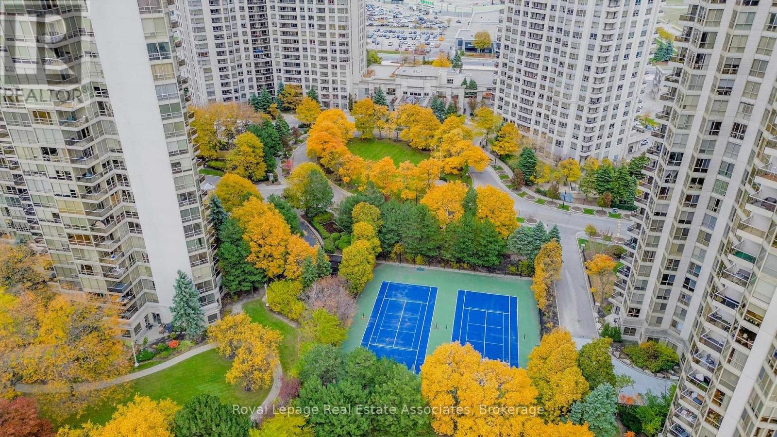 622 - 25 KINGSBRIDGE GARDEN CIRCLE