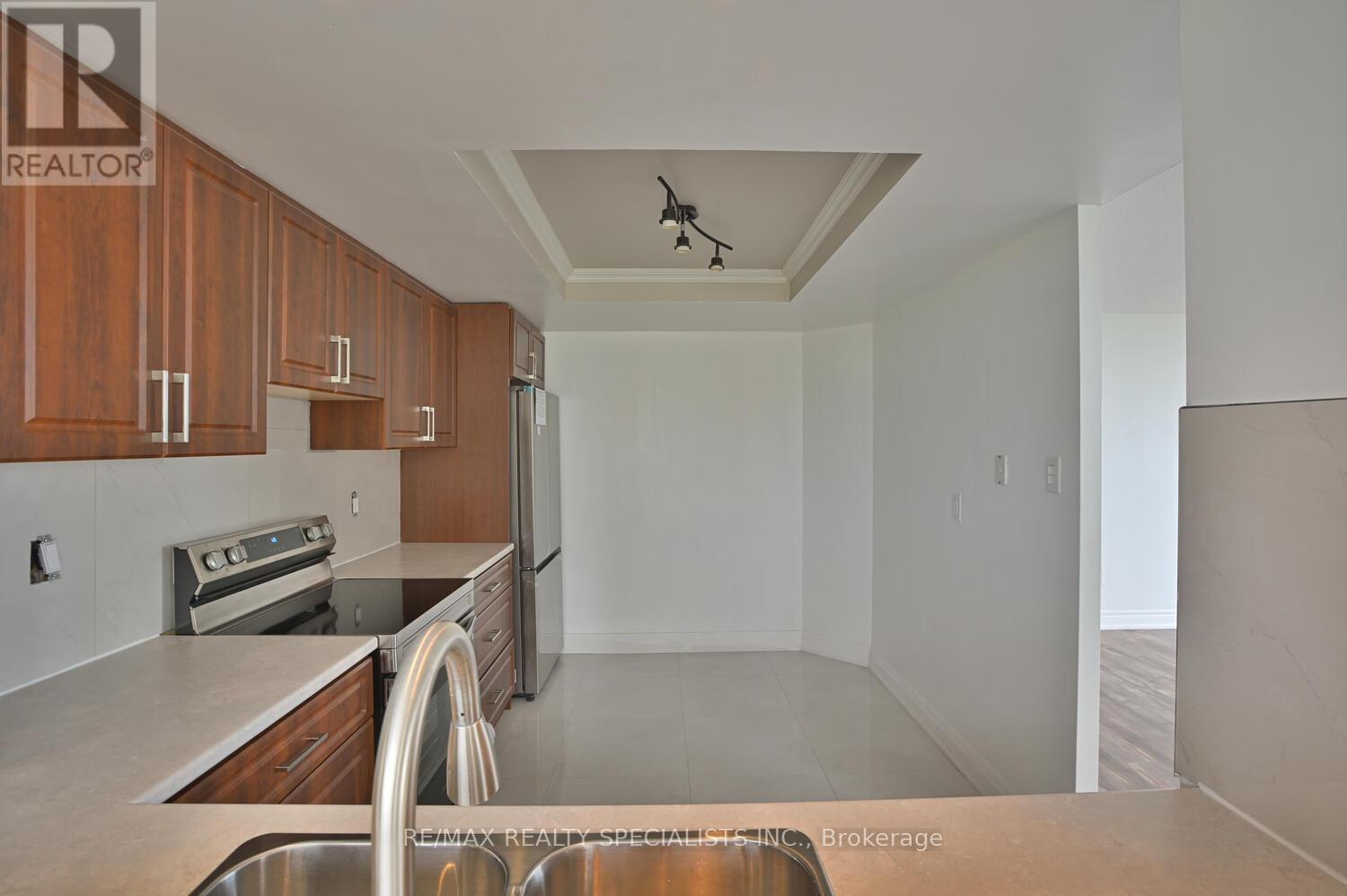 #1901 8 LISA STREET - 17