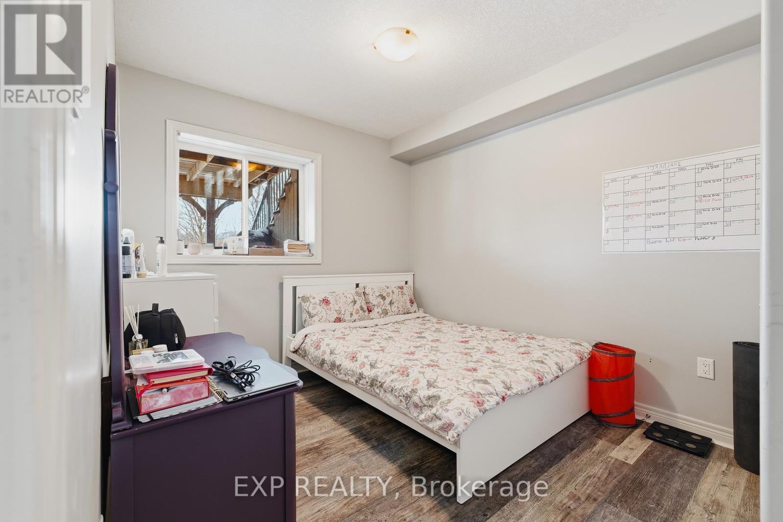 23 DOON CREEK STREET - 25