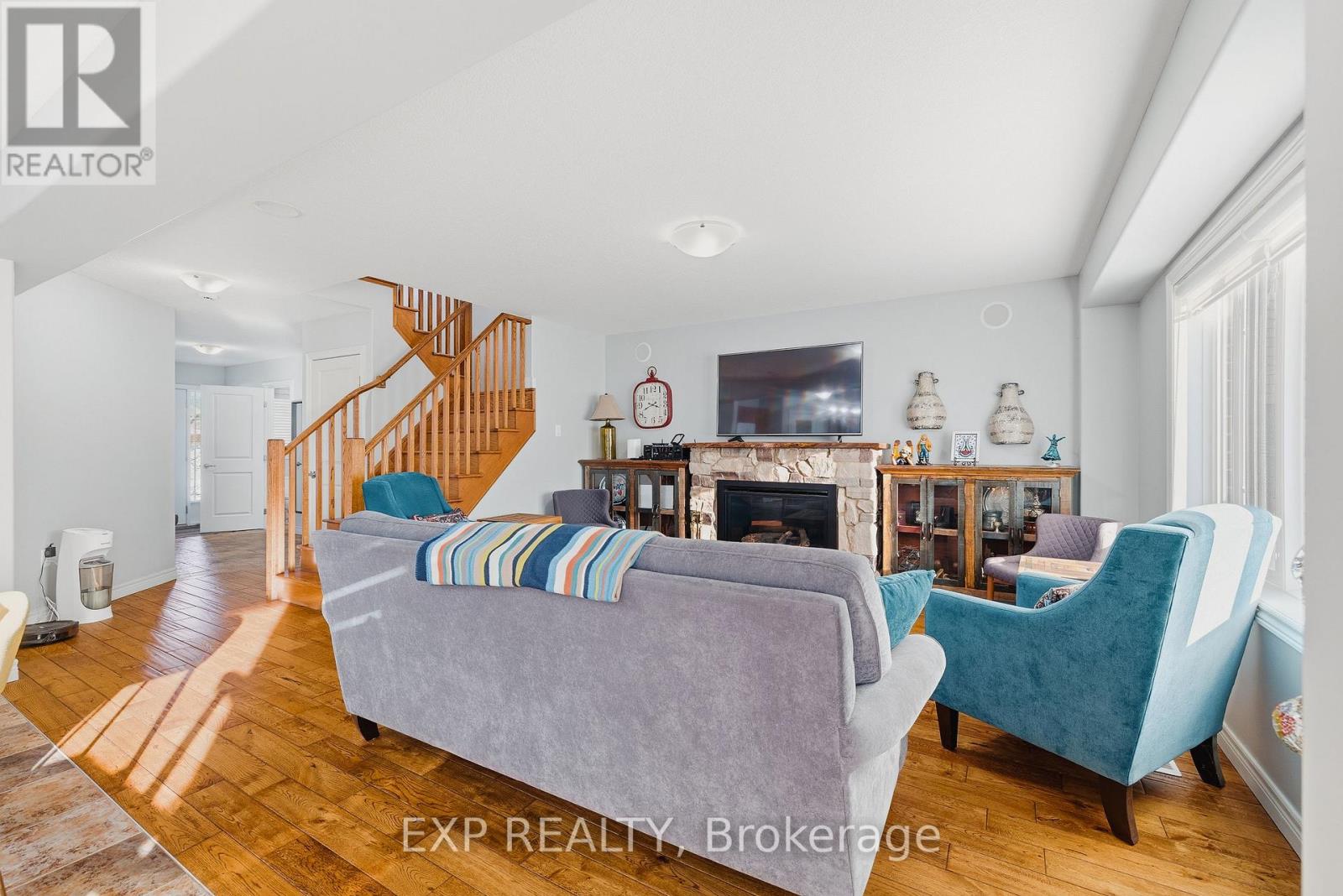23 DOON CREEK STREET - 9