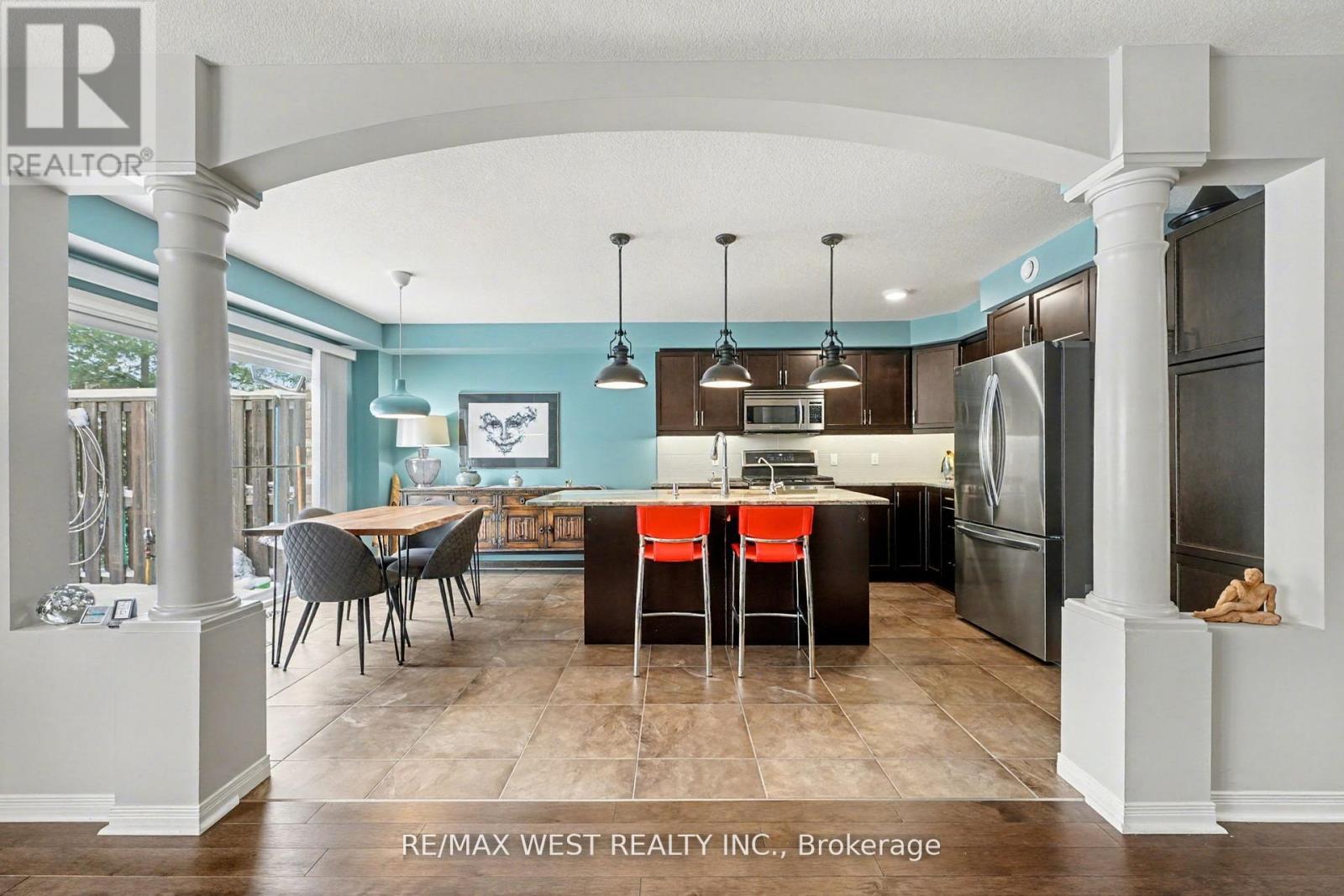 7 - 255 SUMMERFIELD DRIVE - Photo 2 of 9, Guelph (Pineridge/Westminster Woods), Ontario