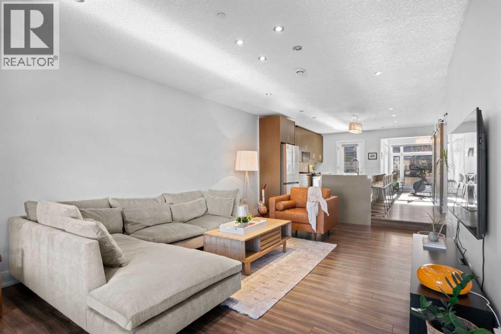 1511 23 Avenue SW - Photo 2 of 49, Calgary, Alberta