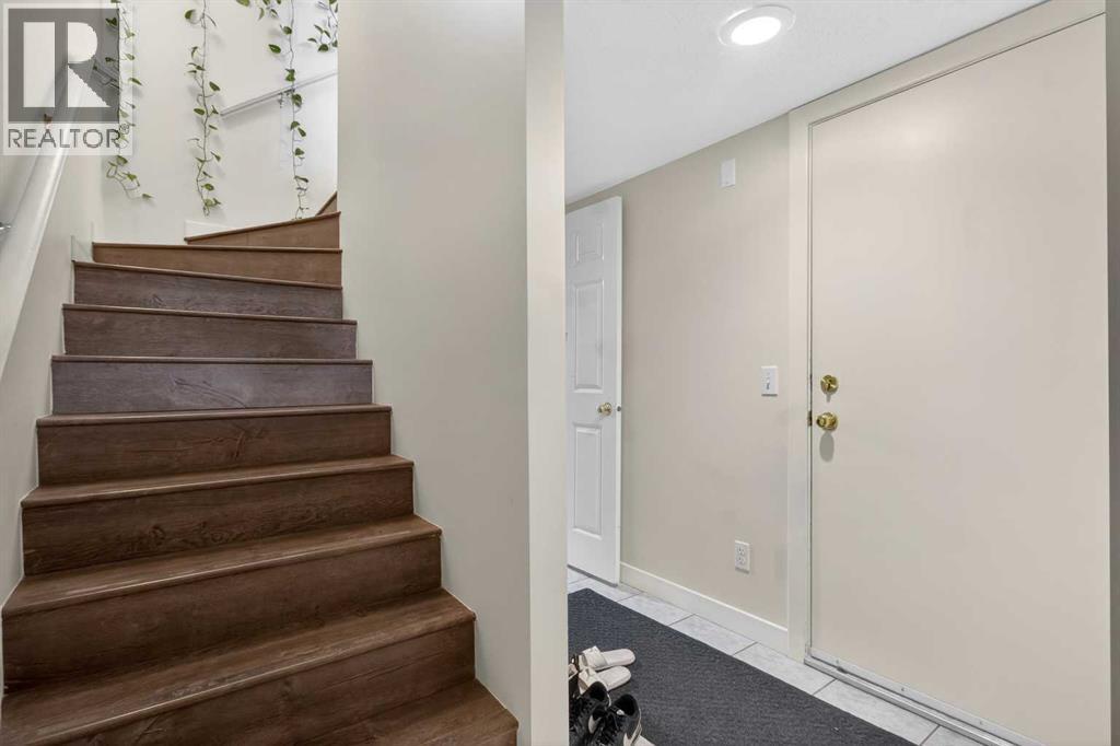 Single Family House for Sale in  Sandarac Villas NW Sandstone Valley Calgary 