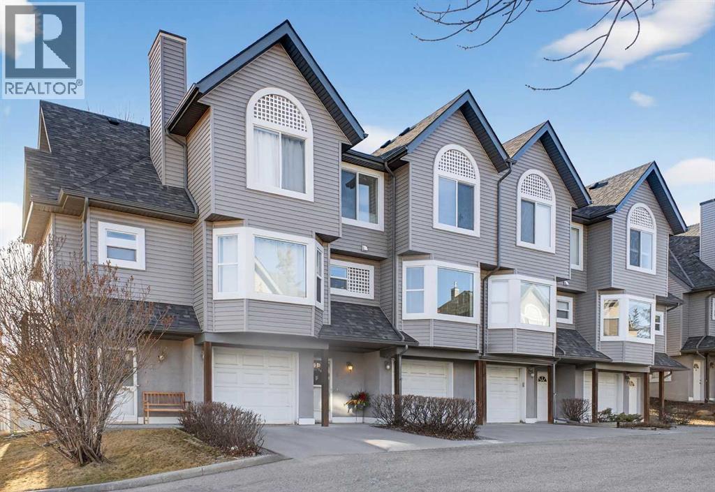 Single Family House for Sale in  Sandarac Villas NW Sandstone Valley Calgary 