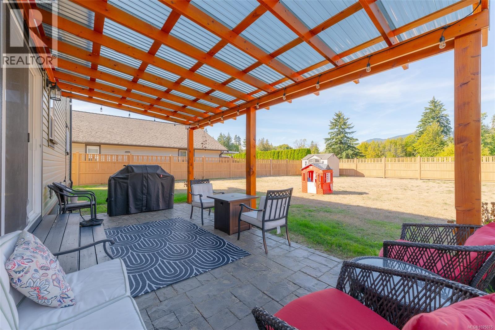 5585 SWALLOW DR - 26