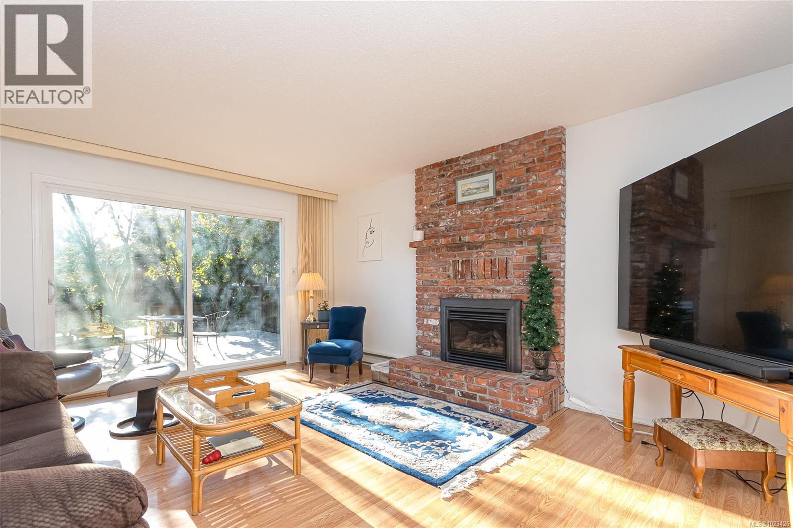 Single Family House for Sale in  Greenlea Dr Saanich 