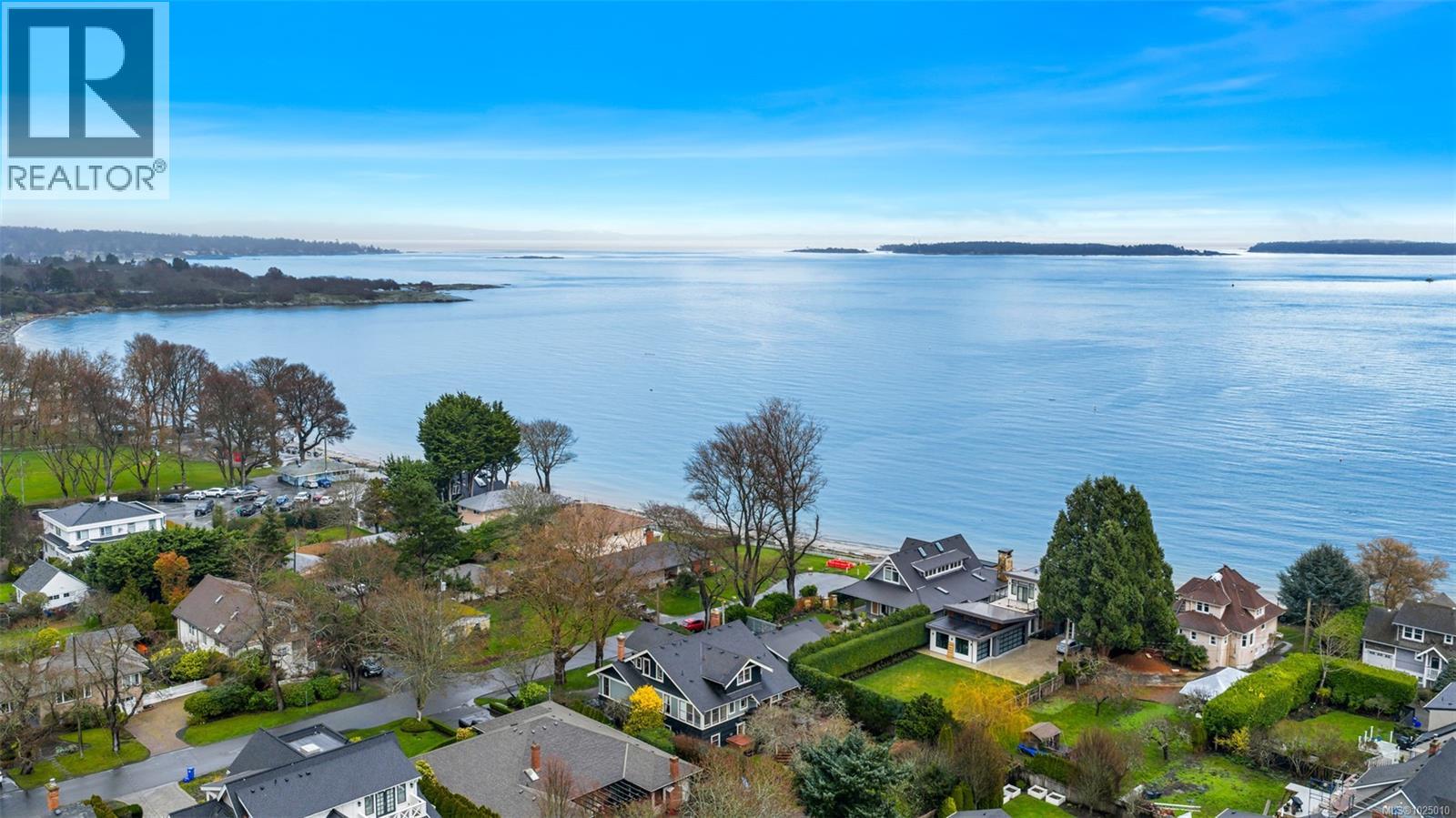  2753 Cavendish Avenue, Oak Bay
