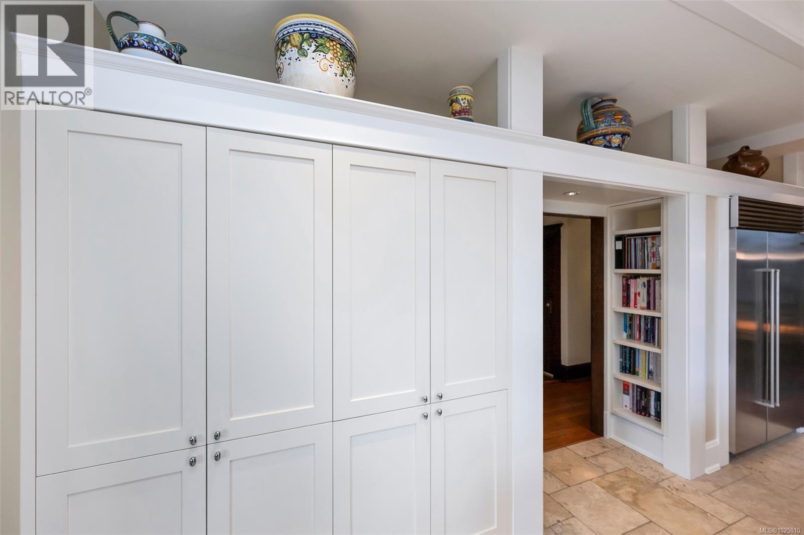  2753 Cavendish Avenue, Oak Bay