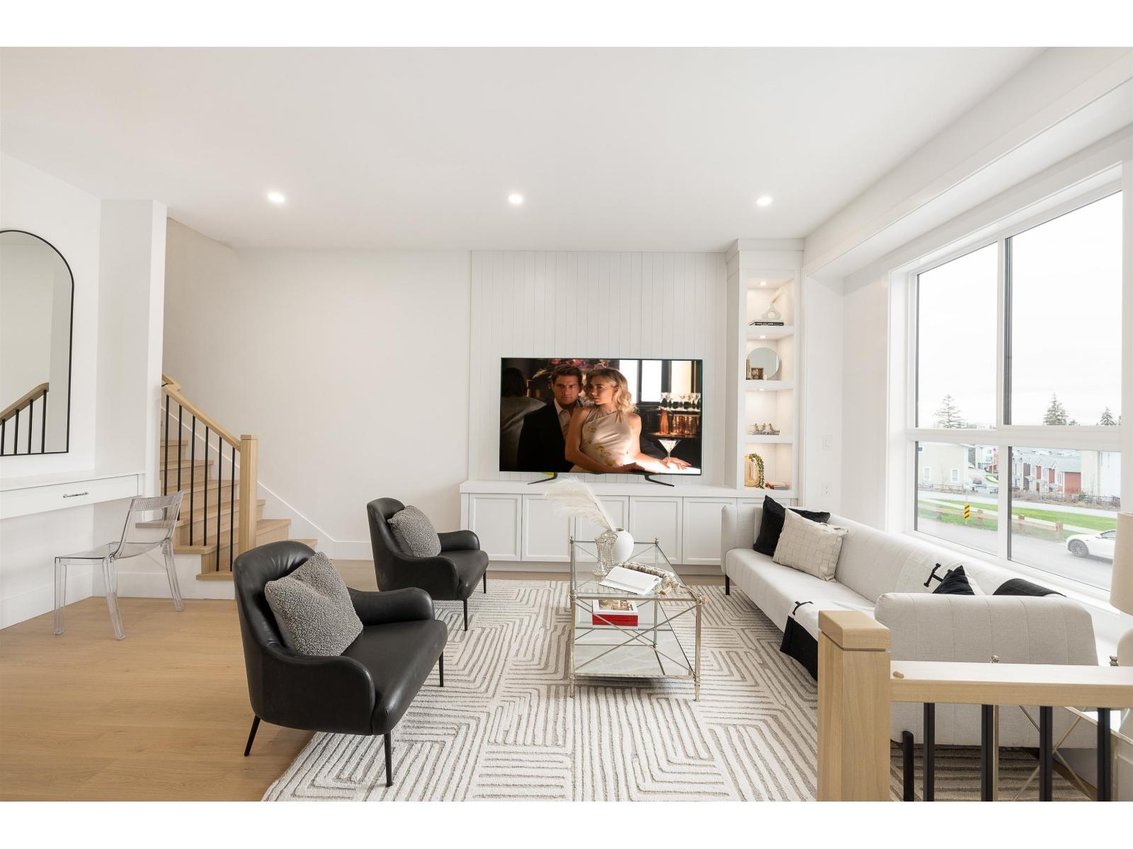 102 1810 165A STREET