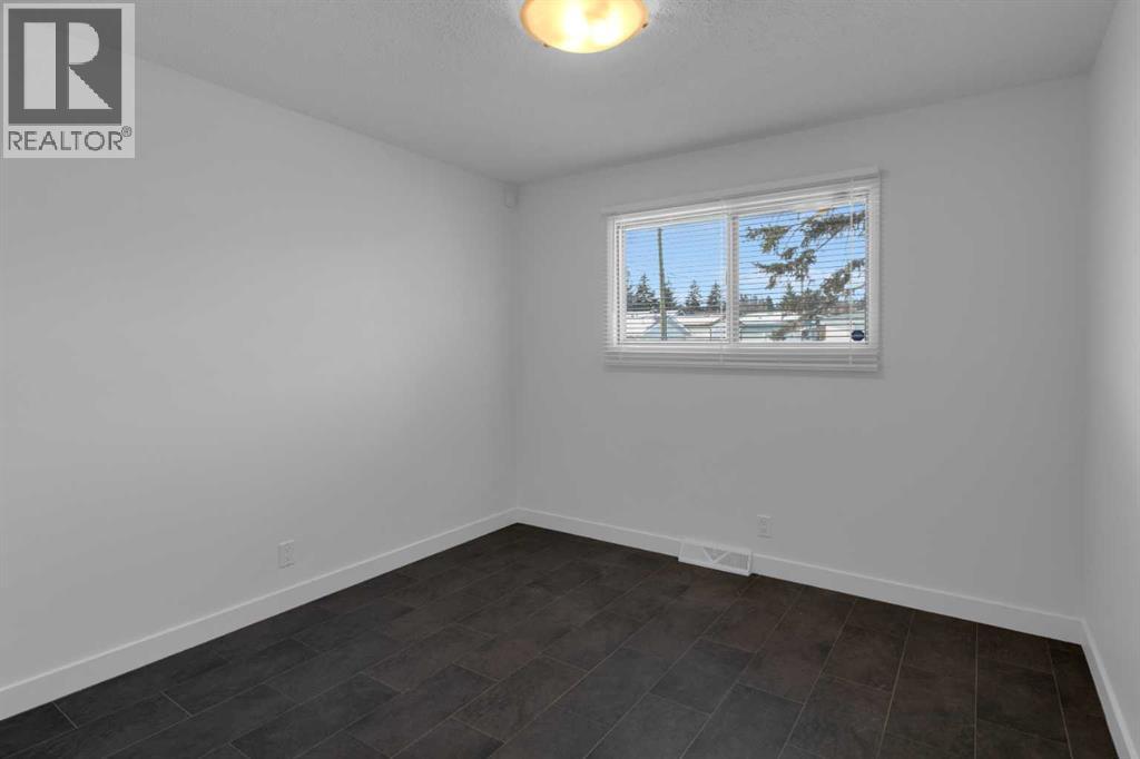 Single Family House Bungalow for Sale in  Thorncliffe Drive NW Thorncliffe Calgary 