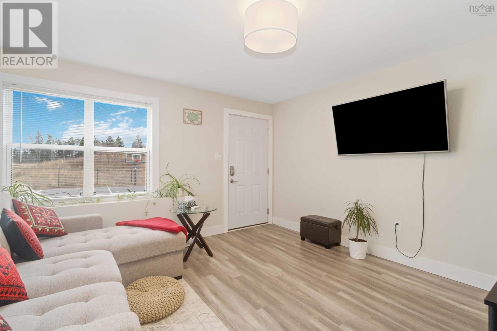 Property 26 of 46 of 11 Poonam Court