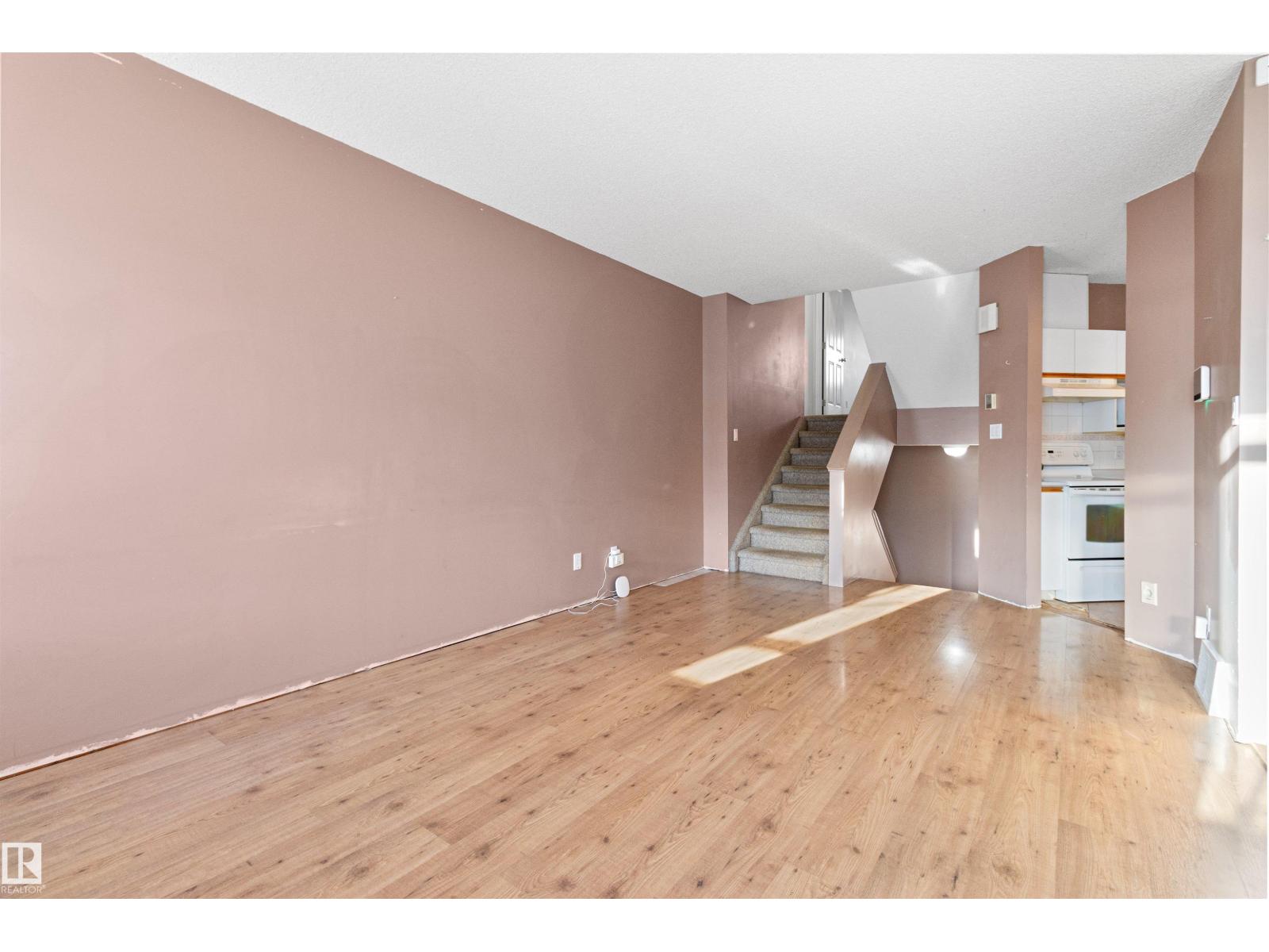 #30 843 YOUVILLE DR W NW, Edmonton