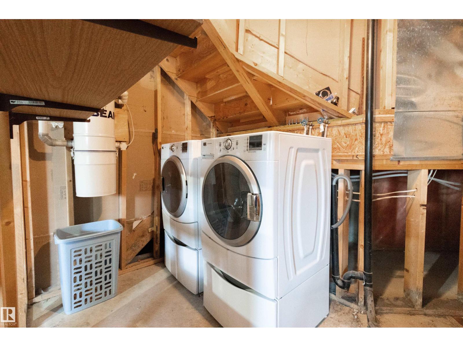 #30 843 YOUVILLE DR W NW, Edmonton