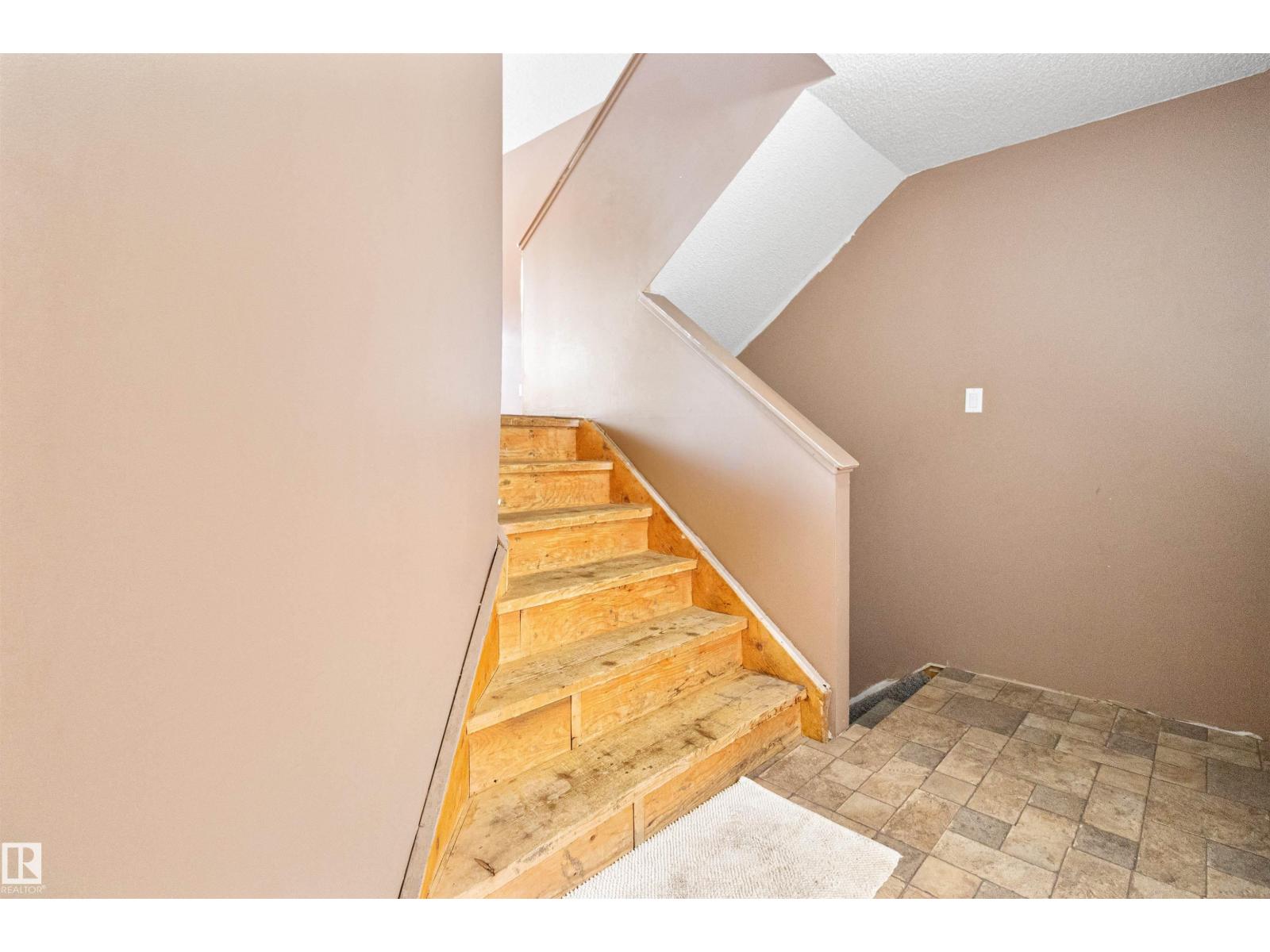 #30 843 YOUVILLE DR W NW, Edmonton