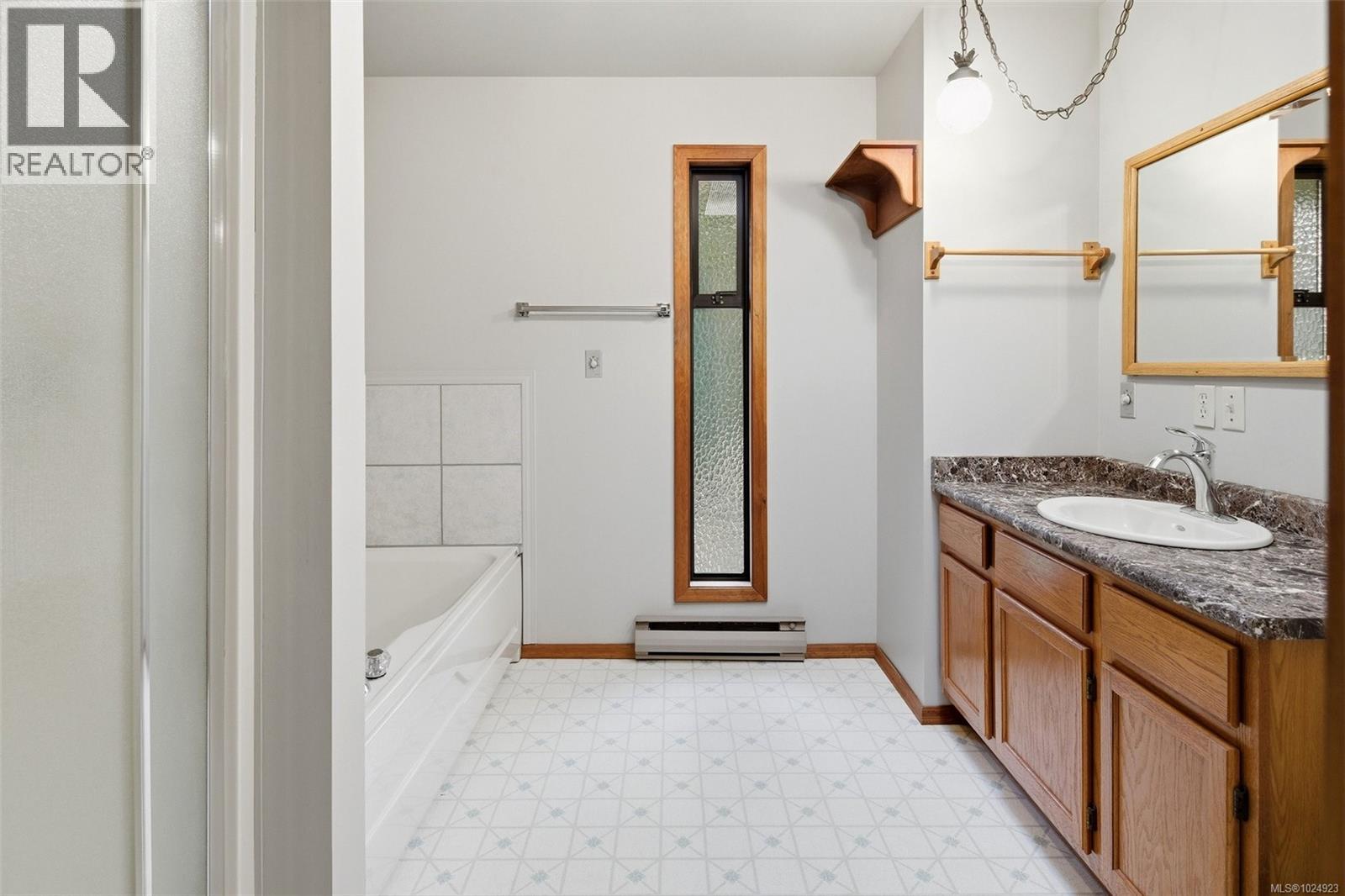  4395 Liberto Road, Saanich