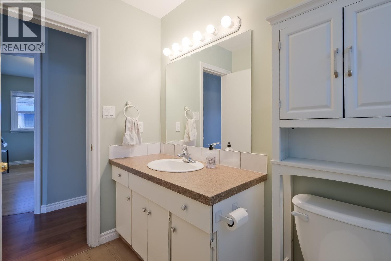 252 DOUGLAS Avenue, Penticton