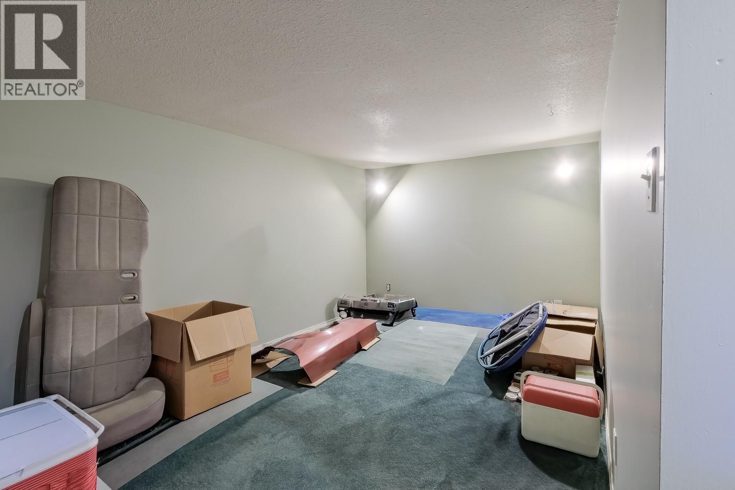 252 DOUGLAS Avenue, Penticton