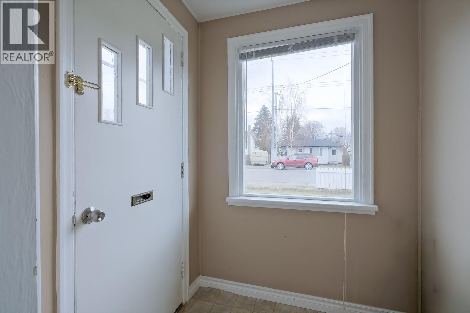 252 DOUGLAS Avenue, Penticton