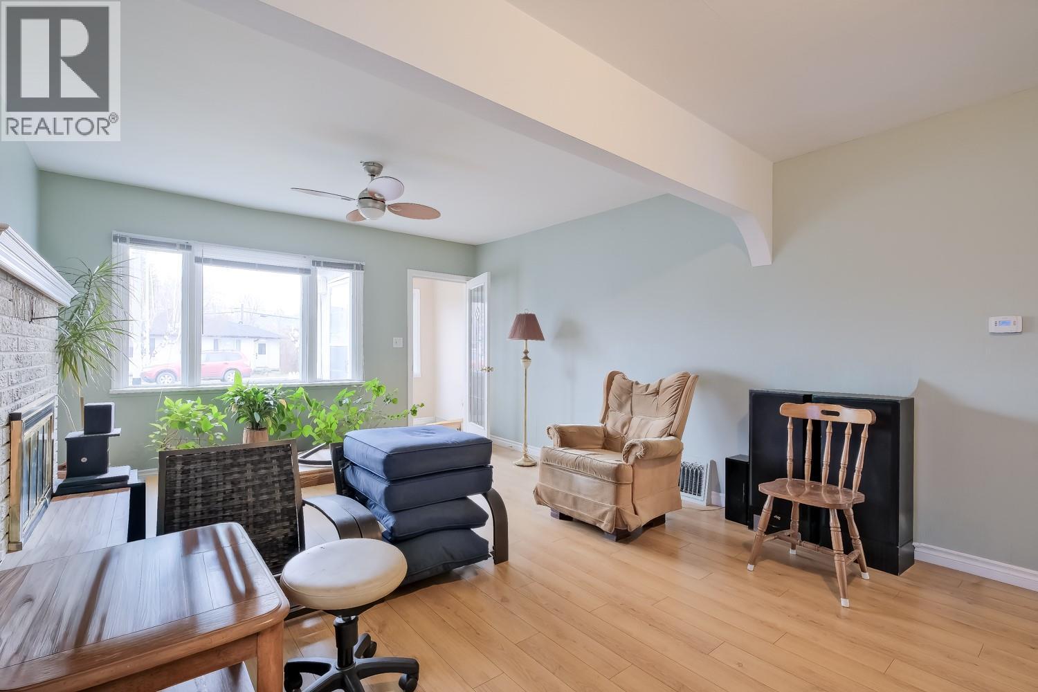 252 DOUGLAS Avenue, Penticton