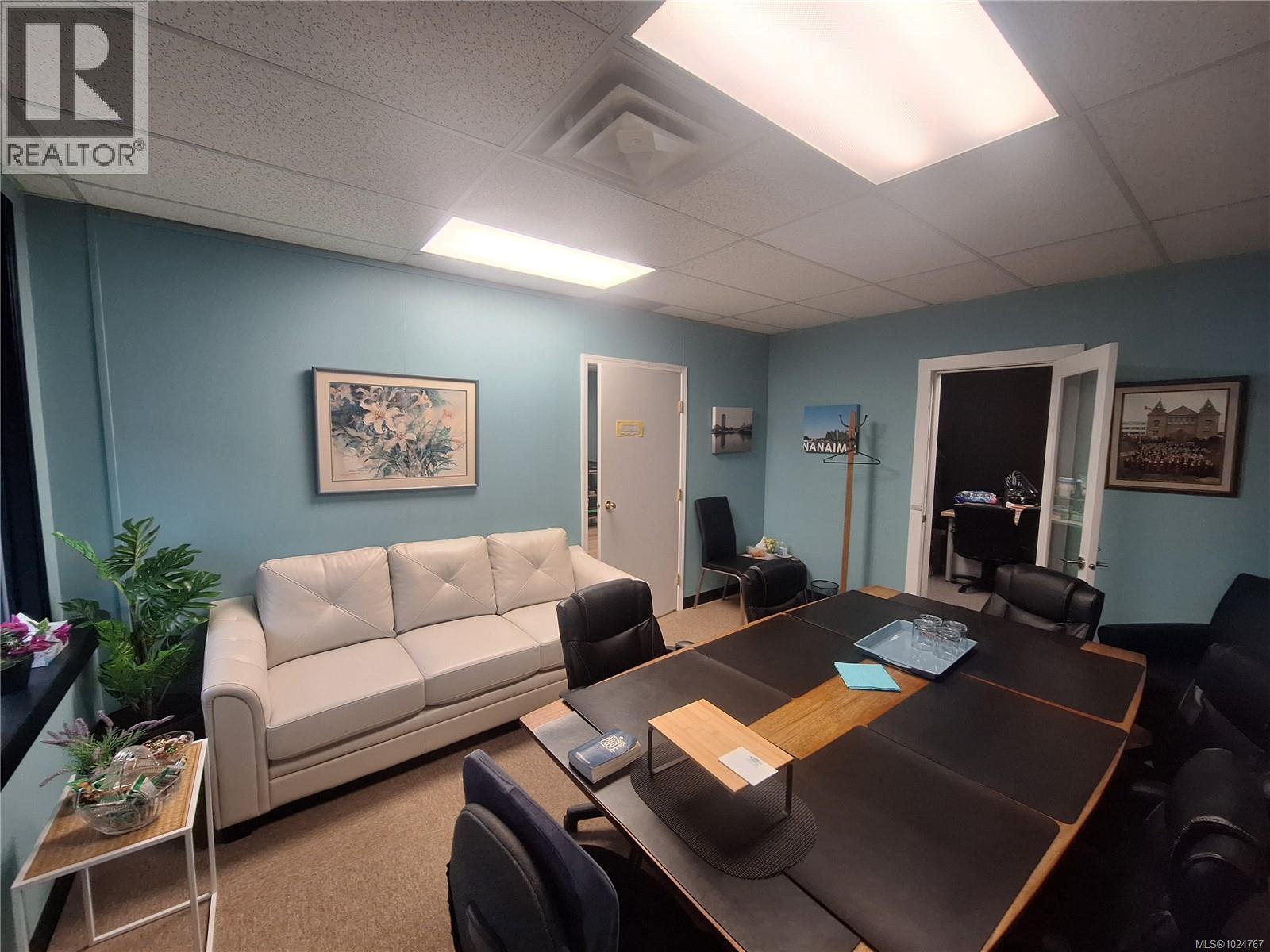 203 15 Commercial St, Nanaimo
