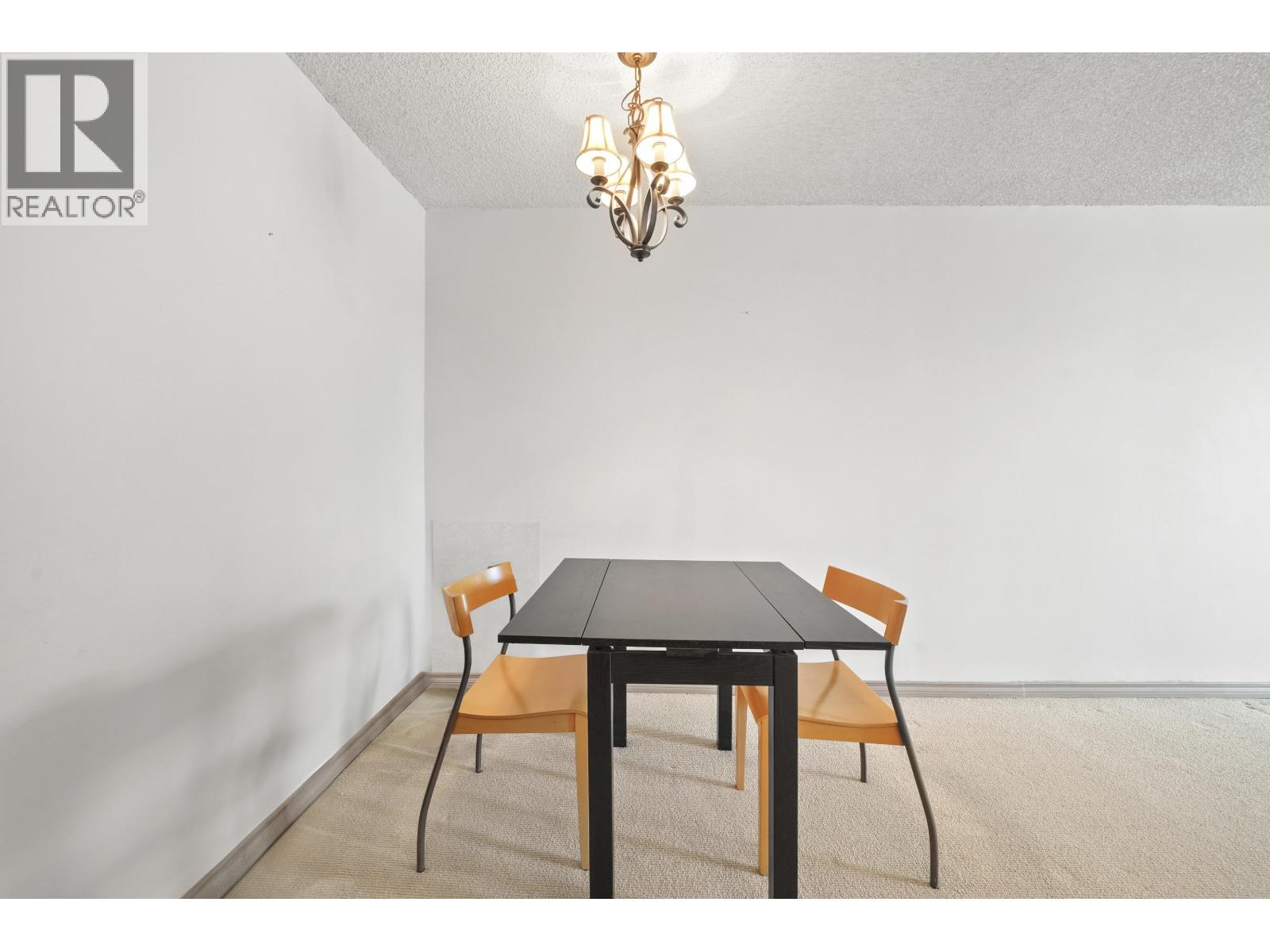 1006 2016 FULLERTON AVENUE, North Vancouver