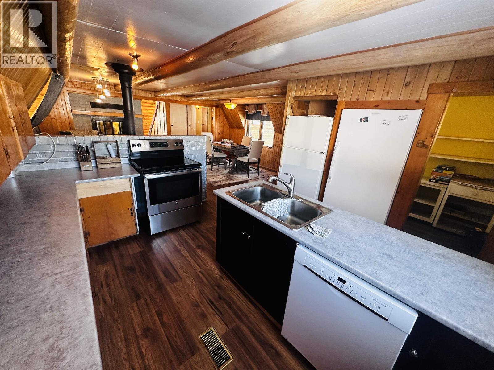 6901 TAKYSIE PIT Road, Burns Lake