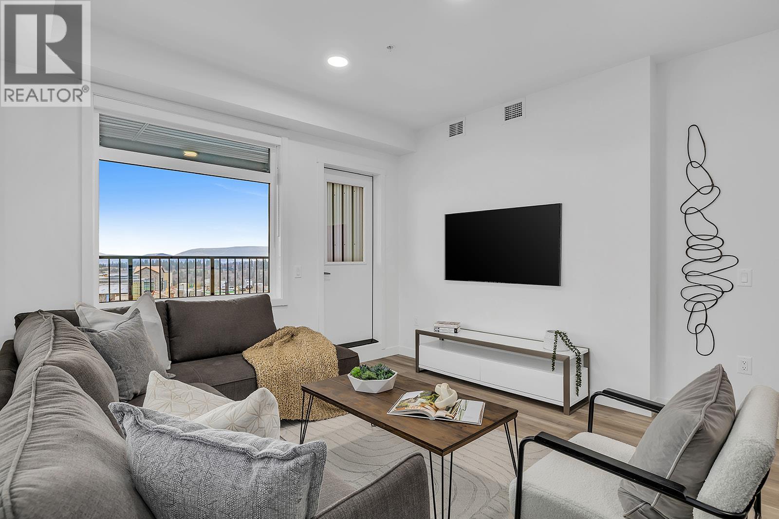 317 1057 Frost Road, Kelowna