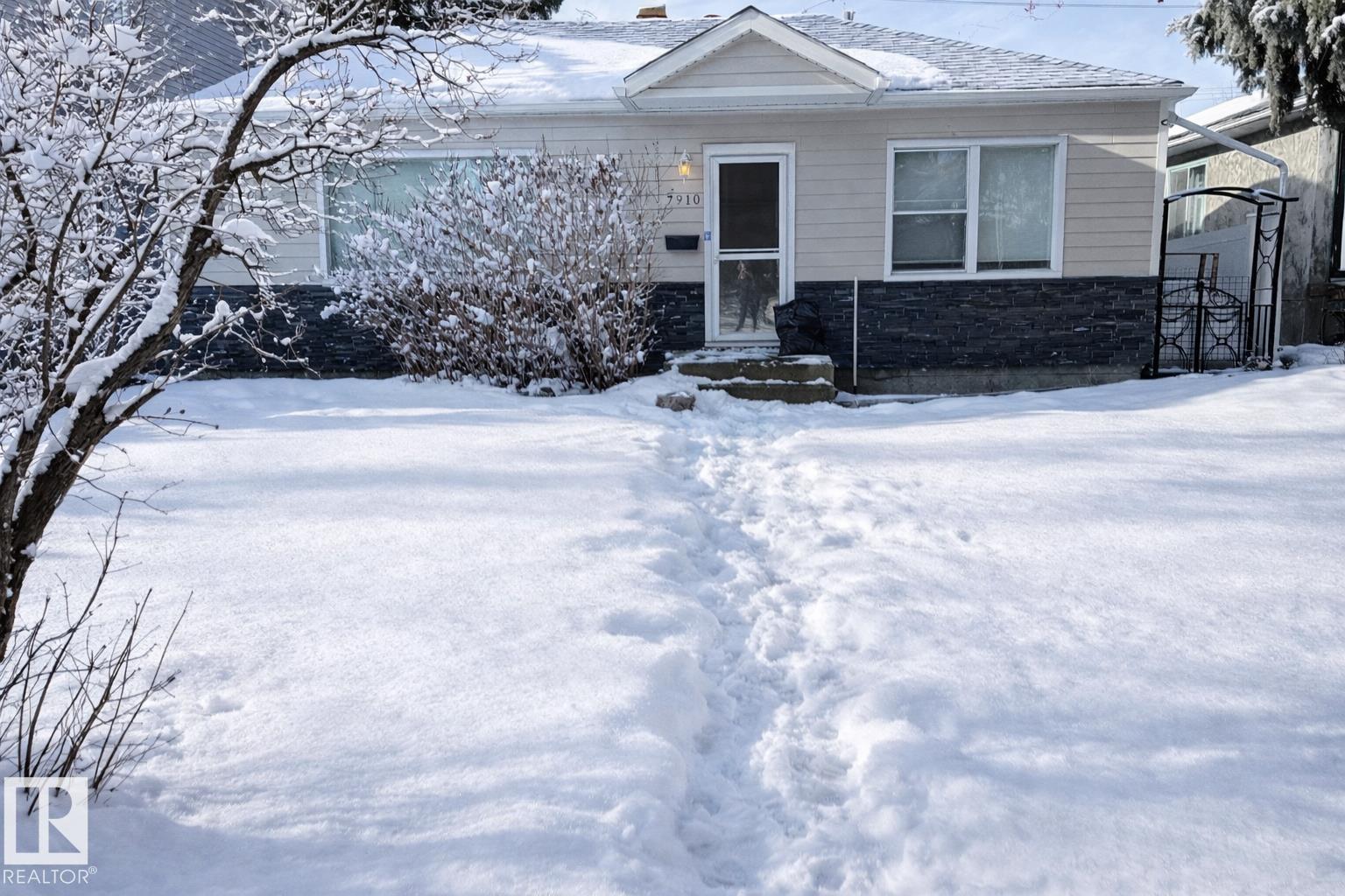 7910 75 ST NW - 1