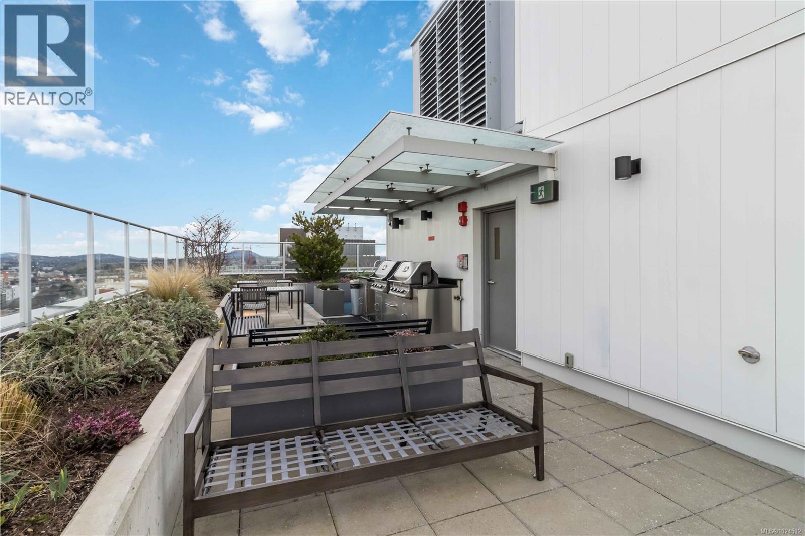 1204 848 Yates Street, Victoria