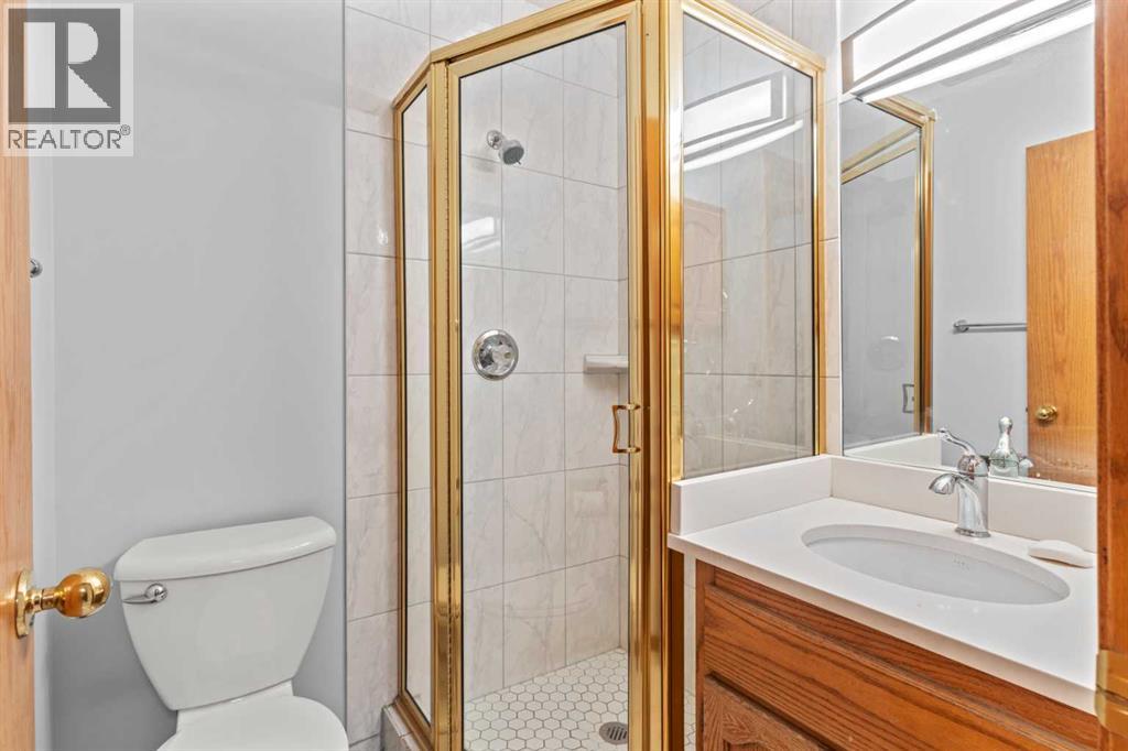 Single Family House for Sale in  Santana Road NW Sandstone Valley Calgary 