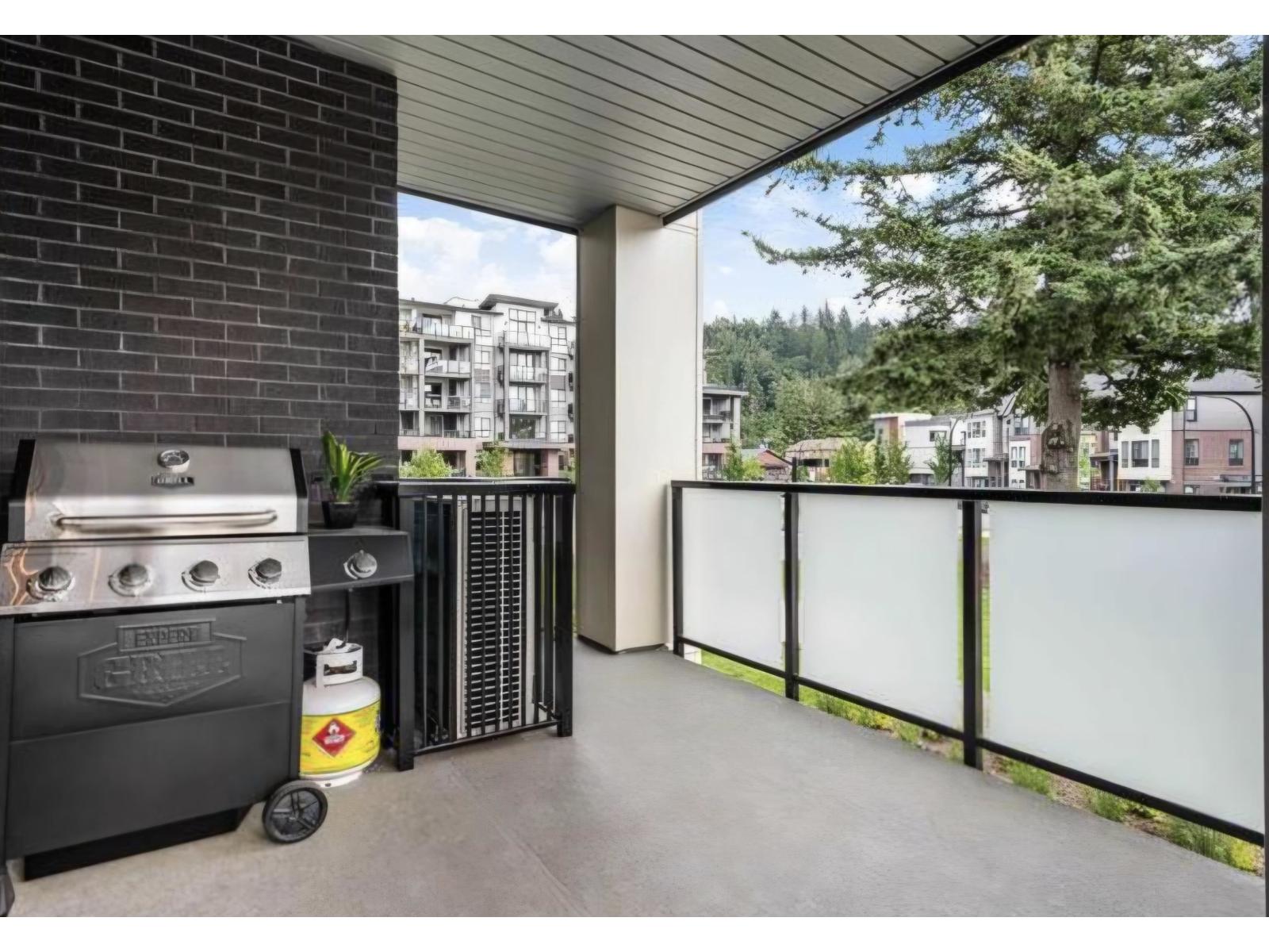 210 45505 CAMPUS DRIVE, Garrison Crossing, Chilliwack