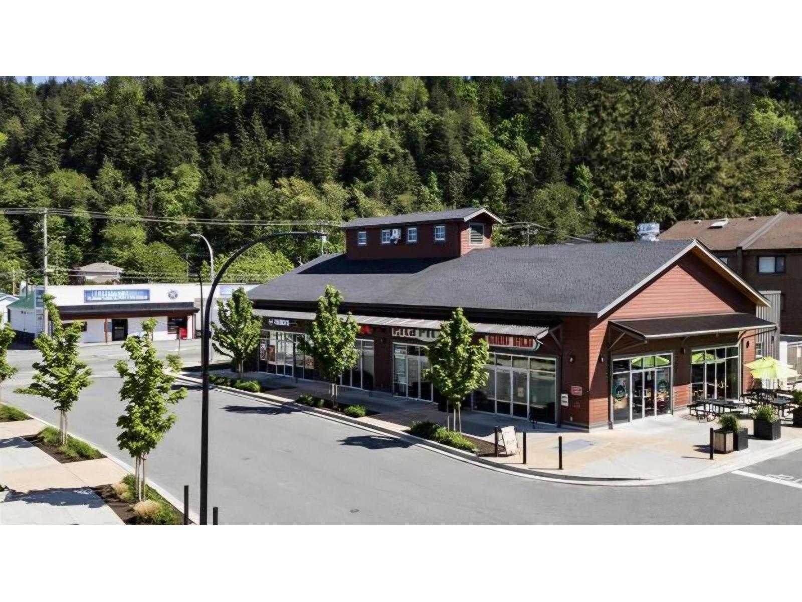 210 45505 CAMPUS DRIVE, Garrison Crossing, Chilliwack