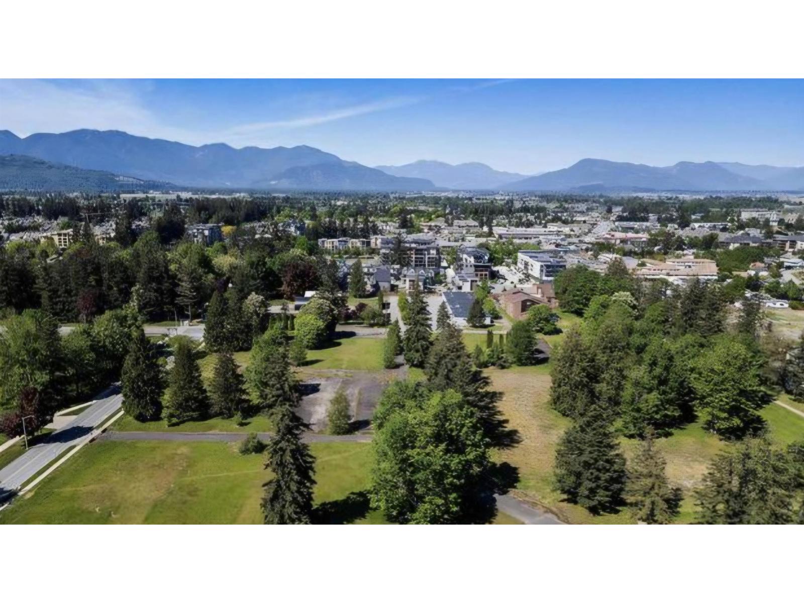 210 45505 CAMPUS DRIVE, Garrison Crossing, Chilliwack