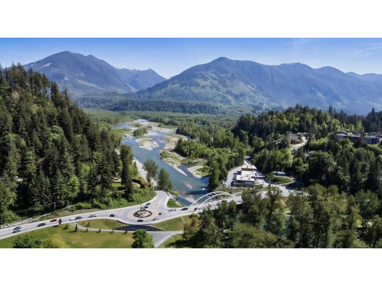 210 45505 CAMPUS DRIVE, Garrison Crossing, Chilliwack