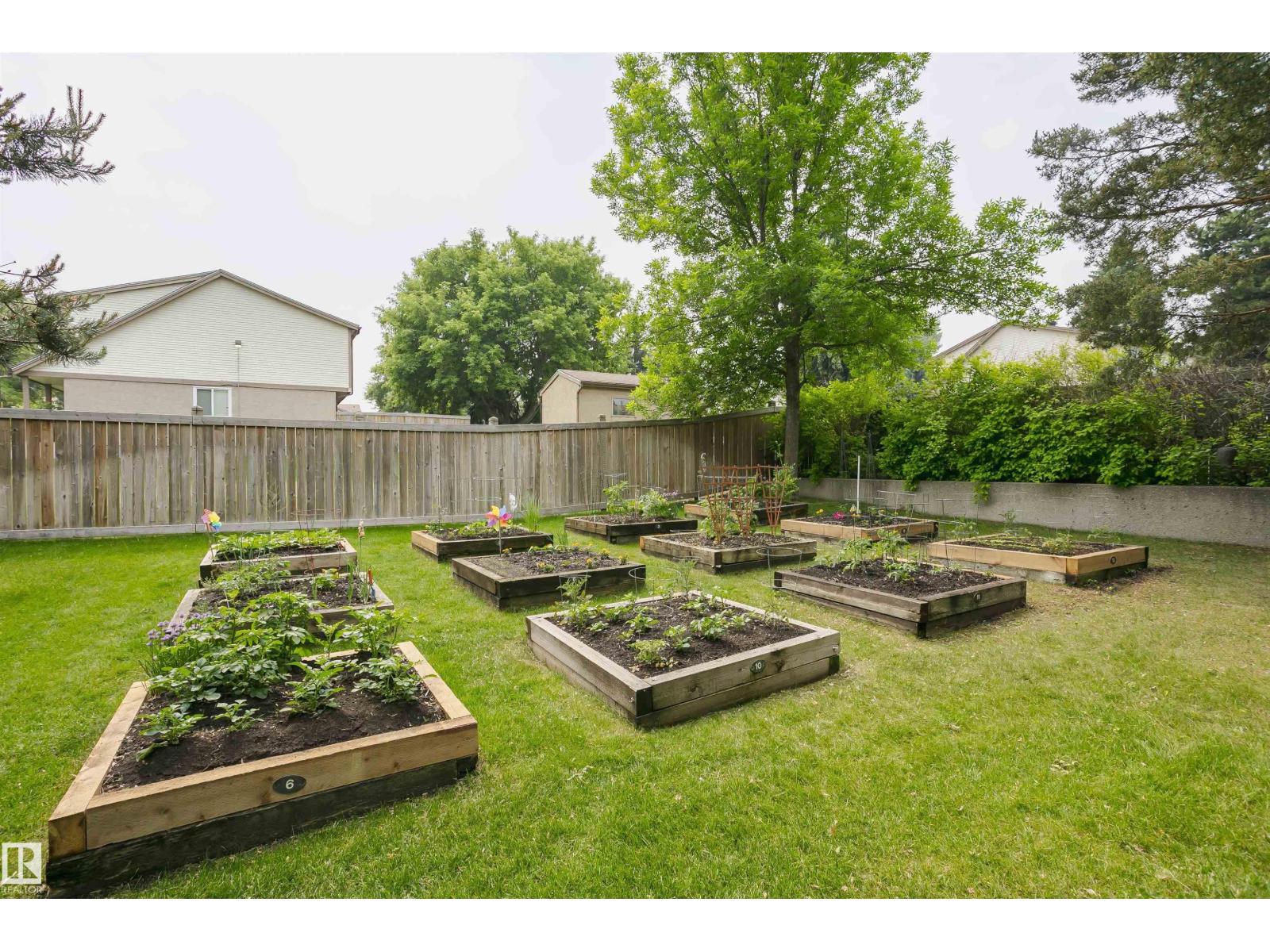 #112 260 STURGEON RD, St. Albert