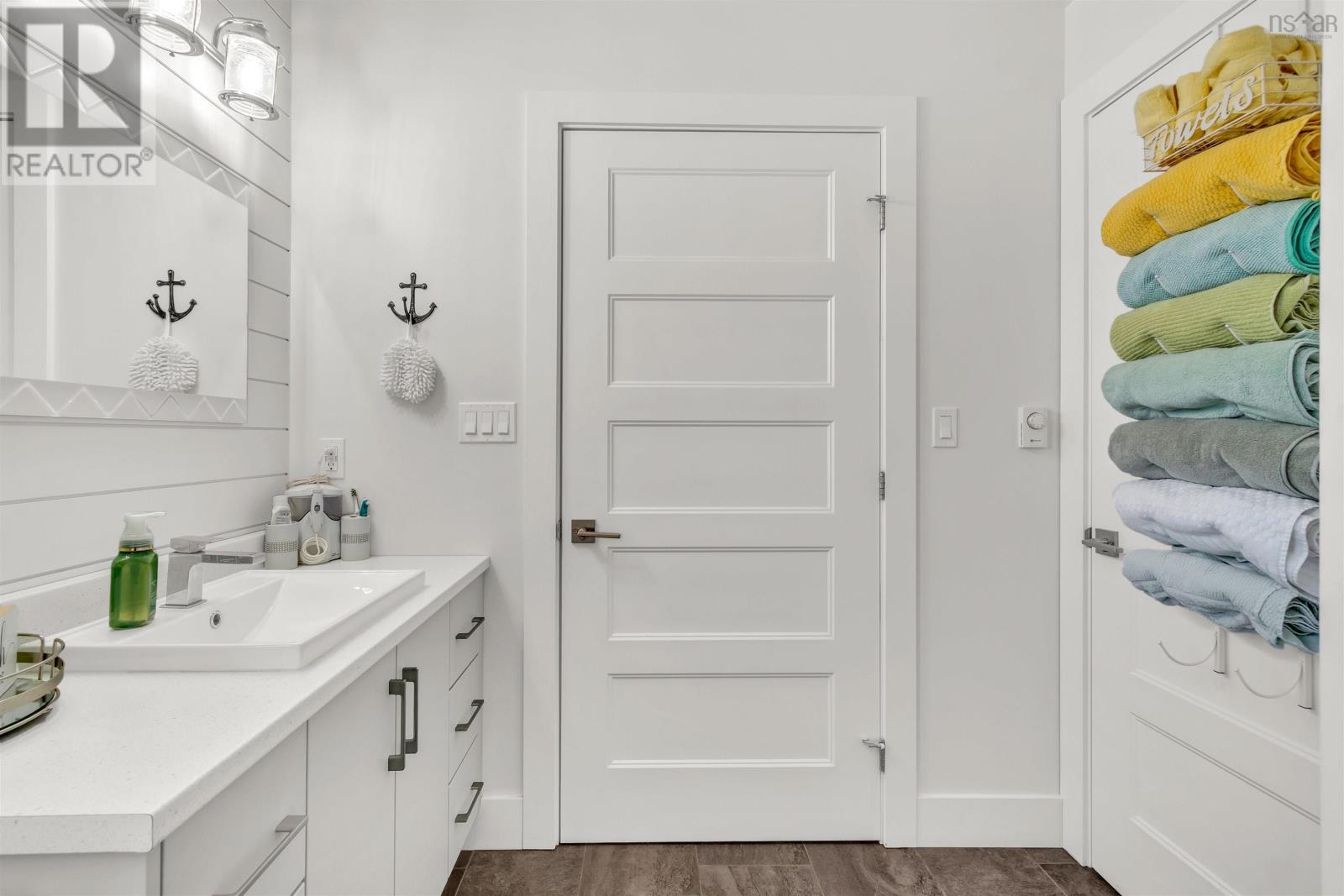 Property 19 of 49 of 285 Quinlan Drive