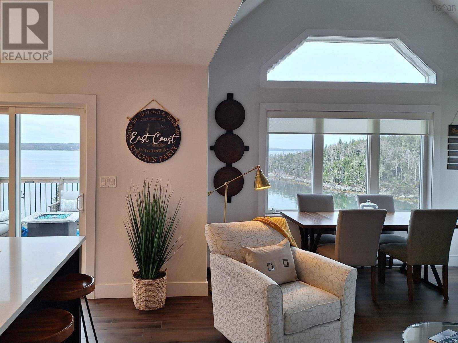 Property 9 of 49 of 285 Quinlan Drive