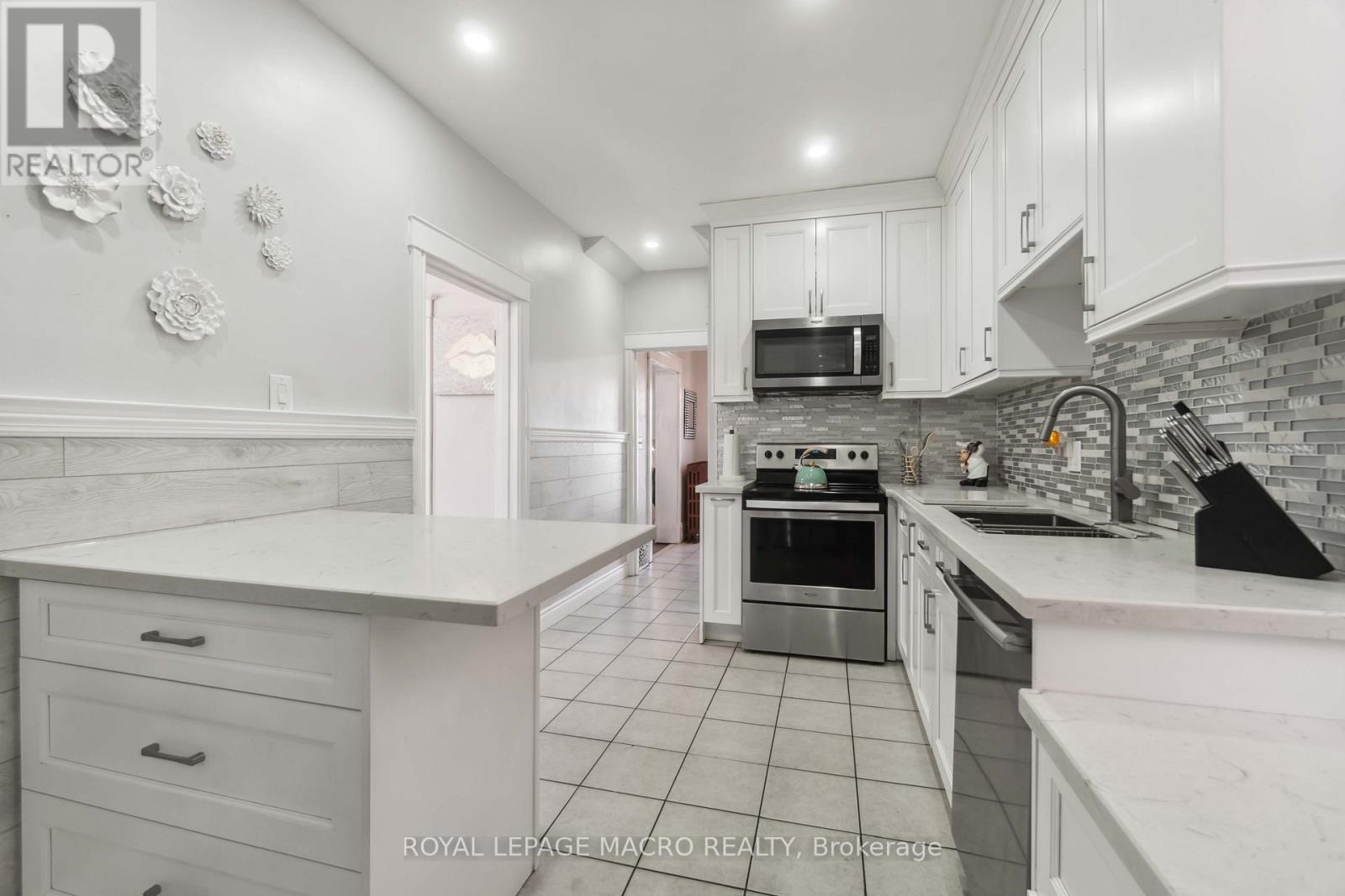 197 WENTWORTH STREET S - 23