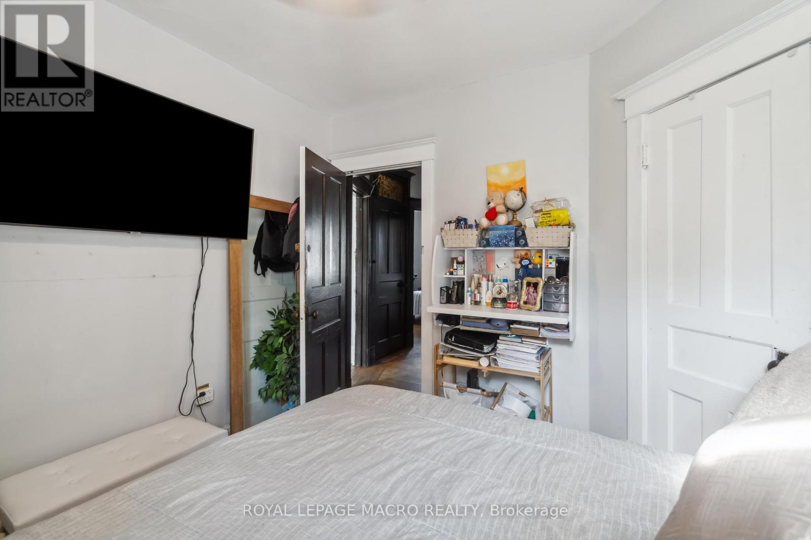 197 WENTWORTH STREET S - 30