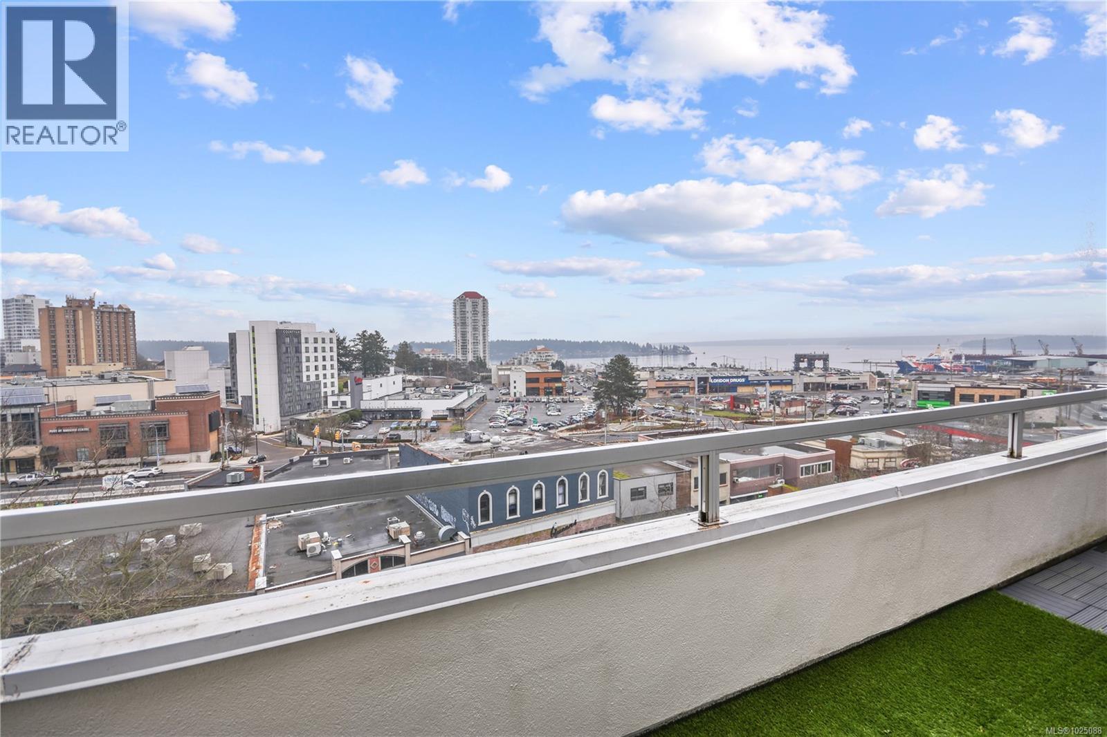 #309 30 CAVAN ST - 18