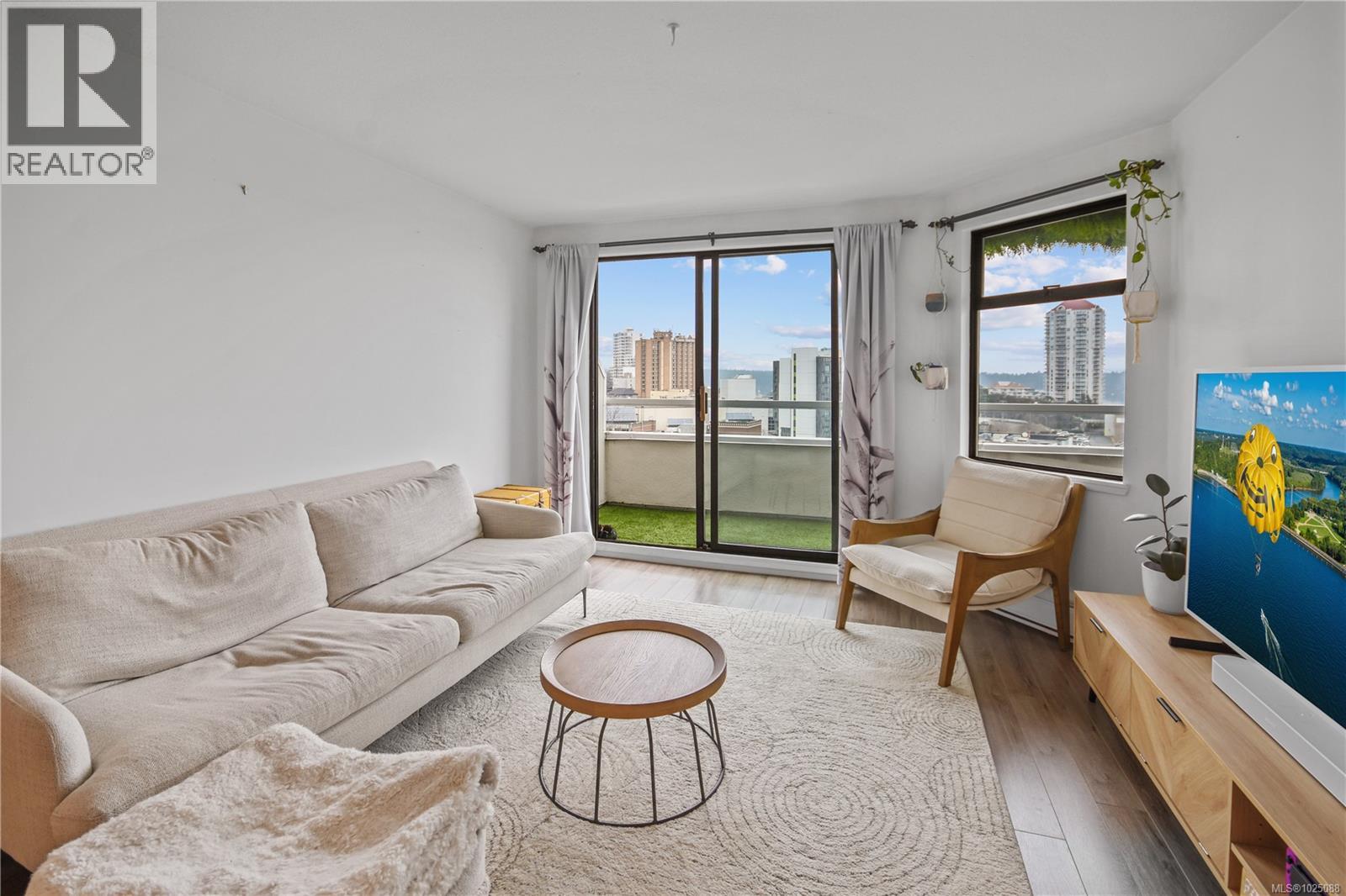 #309 30 CAVAN ST - 6